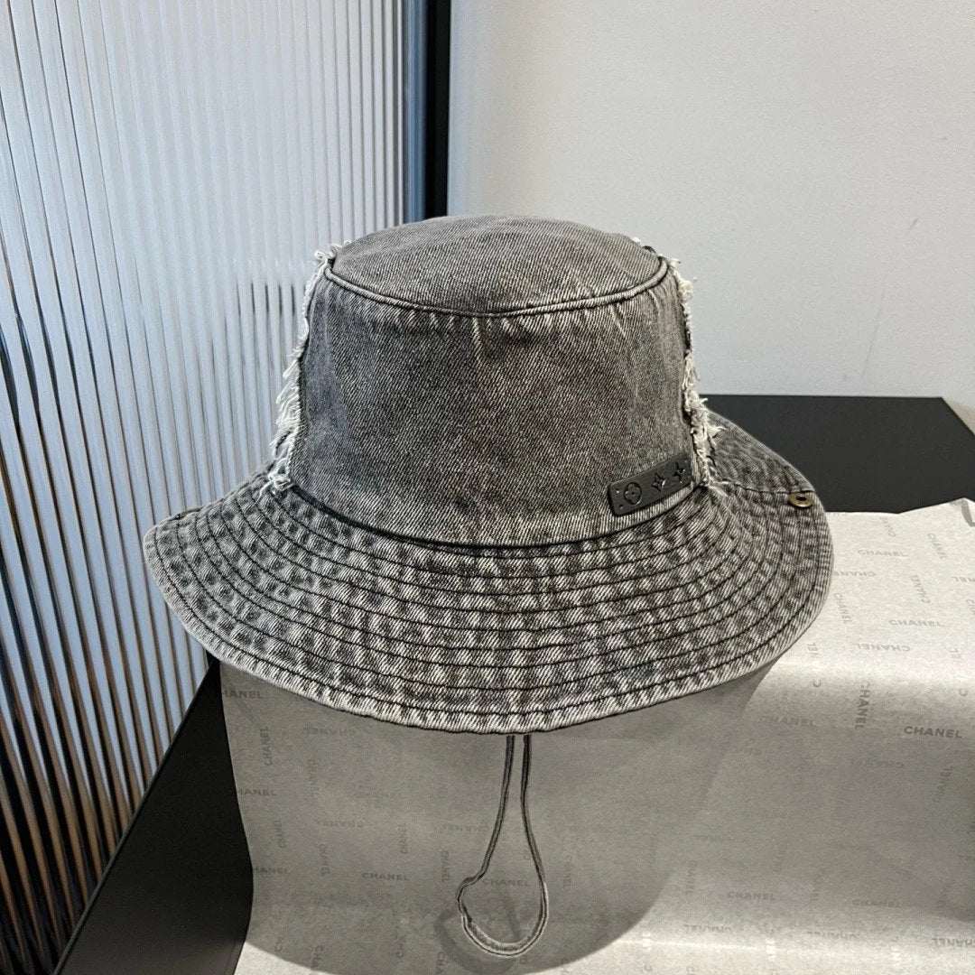 Louis Vuitton LV Hat Letter Patch logo Fisherman Hat Casual Sun Protection Face Covering UV Protection Outdoor Versatile Flat Top Bucket Hat