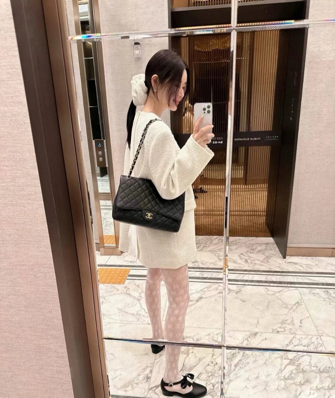 Chanel Sock【One box, one pair】Full-width Jacquard logo Trendy Breathable Fishnet Tights25ss New Cotton Socks Spring Summer Autumn Thin Business Sports Casual Versatile Deodorant Sweat-Absorbing