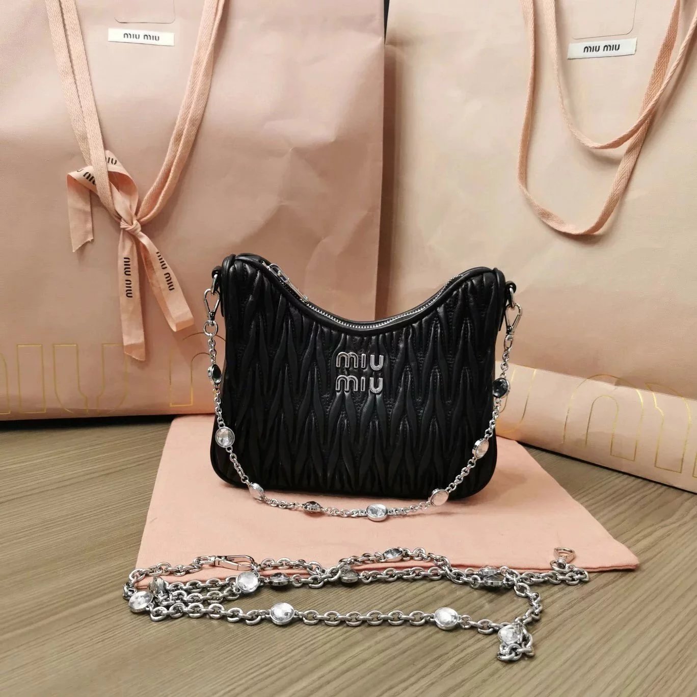 Miu Miu Bag Top version 【M Home】New Season Women's Bag Crystal Chain Accessories Series Handbag Pleated Lambskin hobo Bag Shoulder Crossbody Handbag Underarm Bag5BH211New Version Genuine Leather Shoulder Strap Shoulder Bag Chain Bag Underarm Bag