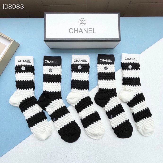 Chanel Sock Packaging【Five Pairs Per Box】High Quality Super Hot Socks❗️