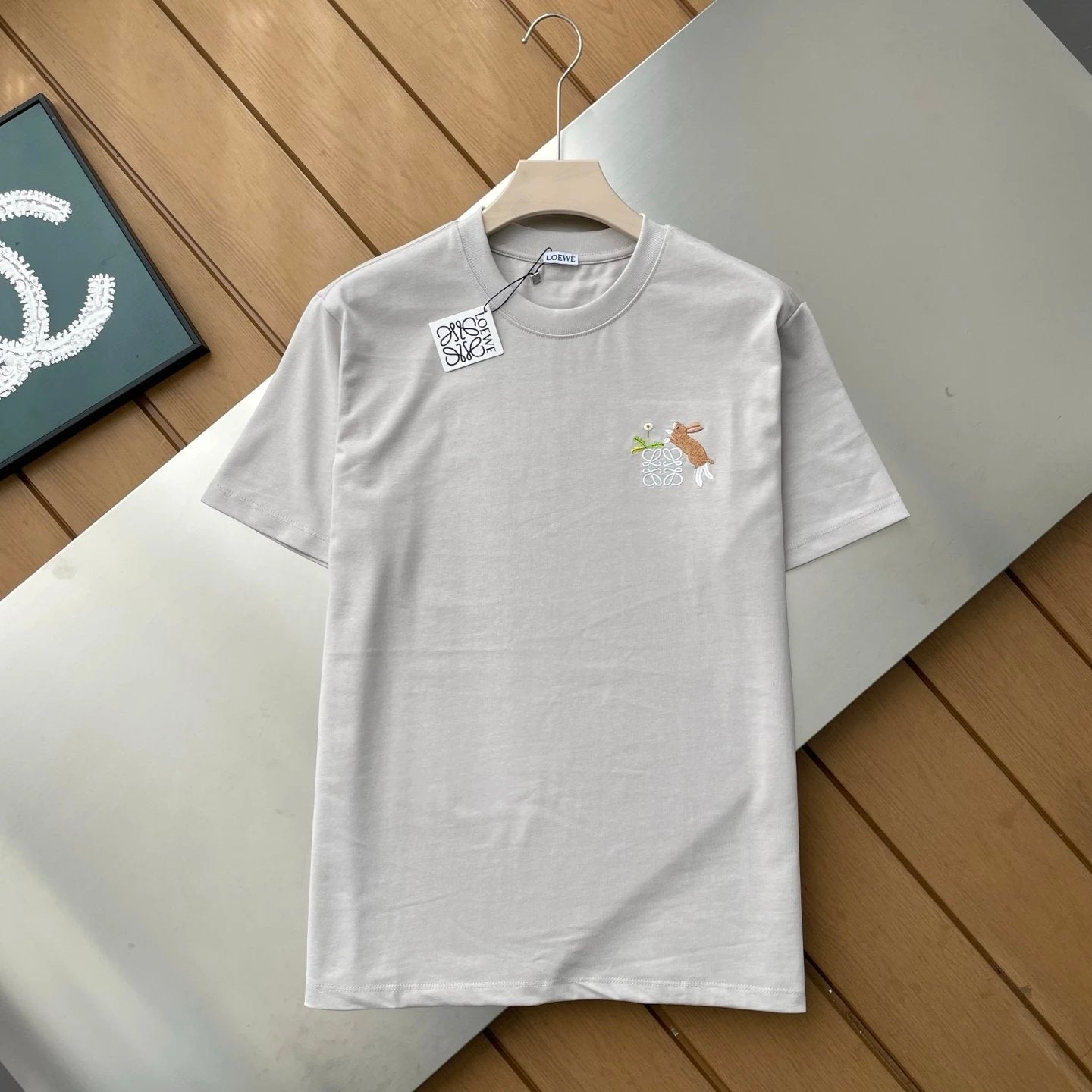 LOEWE T-shirt Chest Bunny Pattern Embroidery logo round Neck Short Sleeve25ss New Pure Cotton Unisex Style T T-shirt OS Loose Fit Base Shirt Top Half Sleeve T-Shirt