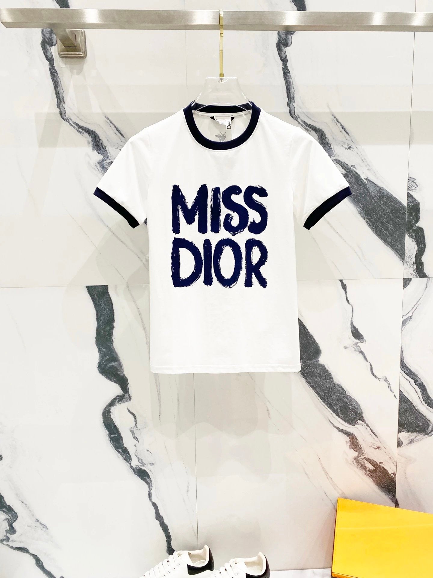 Dior T-shirt Front Direct Spray Letter Print logo round Neck Short Sleeve25ss New pure cotton T Women's T-shirt OS Loose Fit Base Shirt Top Half Sleeve T-Shirt