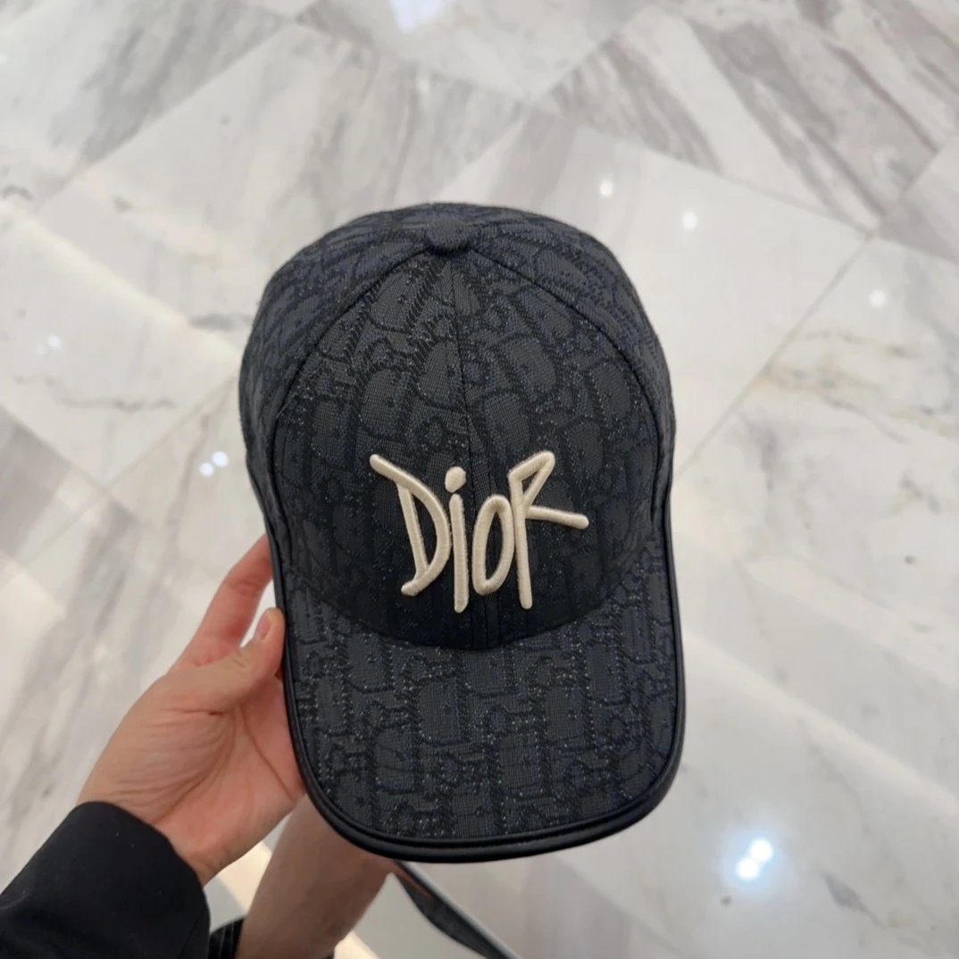 Dior Hat Presbyopic D Letters logo Baseball Cap Sunshade Sun Protection Duckbill Cap Slimming Face Curved Brim Versatile Large Head Circumference Sports Hat Unisex Couple Style