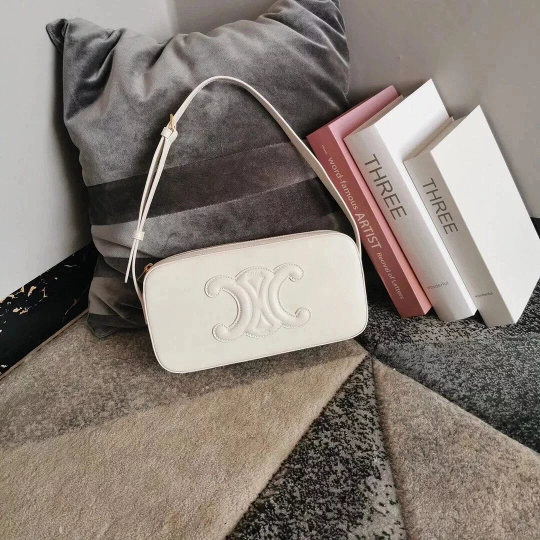 Celine women's bag Top version 【Original Leather Pattern】2022Spring and Summer New Underarm Bag Triomphe Arc De Triomphe Cowhide Underarm Bag logo Printed Crossbody Bag Camera Bag Women's Bag Clutch Cosmetic Bag