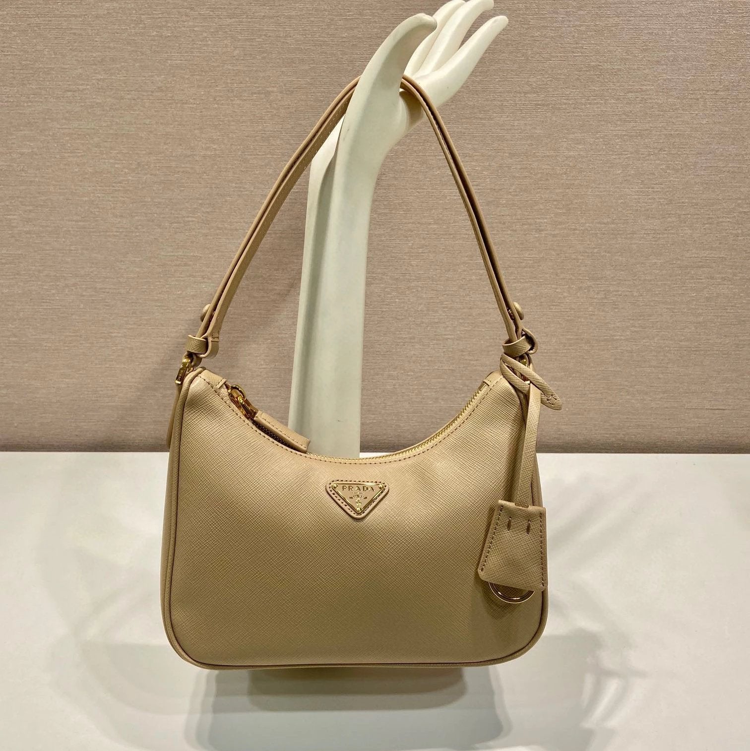 PRADA Bag Top version Original Order Re-Edition New Three-in-One Full Leather Hobo Cross Pattern Cattle Leather Bag Shoulder Bag Crossbody Bag Underarm Bag Handbag Women's Bag20051BC204B Multicolor