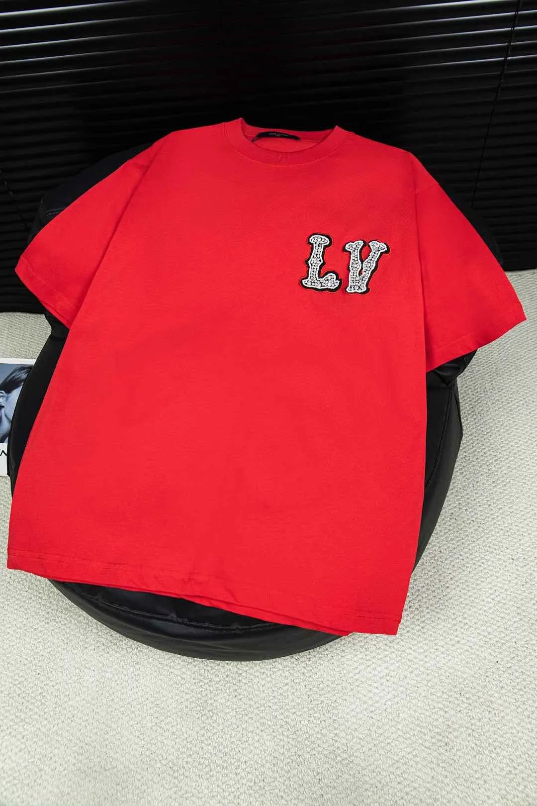 Louis Vuitton LV T-shirt Embroidery on the chest logo round Neck Short Sleeve25ss New pure cotton T Unisex T-Shirt OS Loose Fit Base Shirt Top Half Sleeve T-Shirt