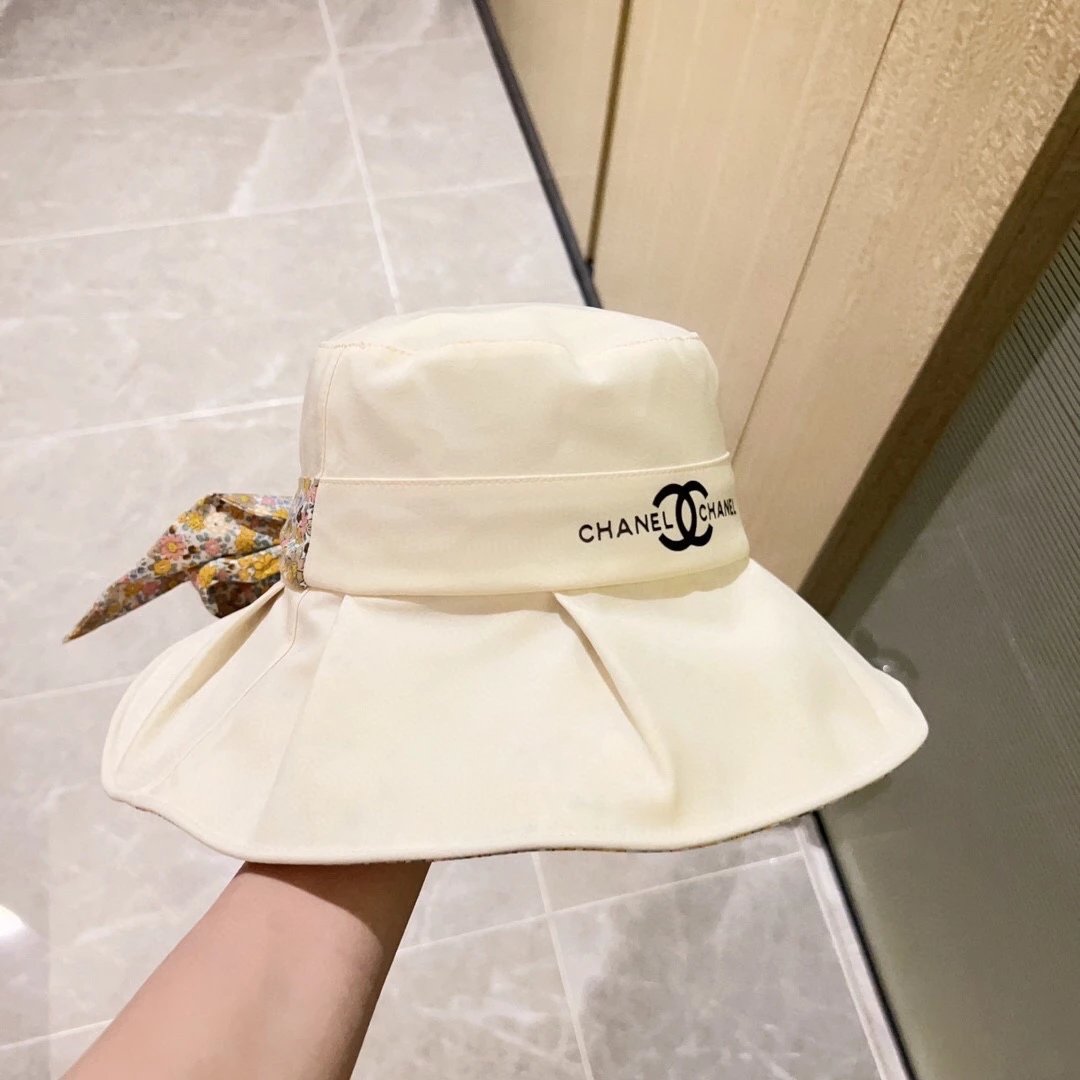 Chanel Hat New Spring and Summer Floral Vacation Style Bucket Hat，Sun-Proof and Super Easy to Match，First Choice for Street Vacation