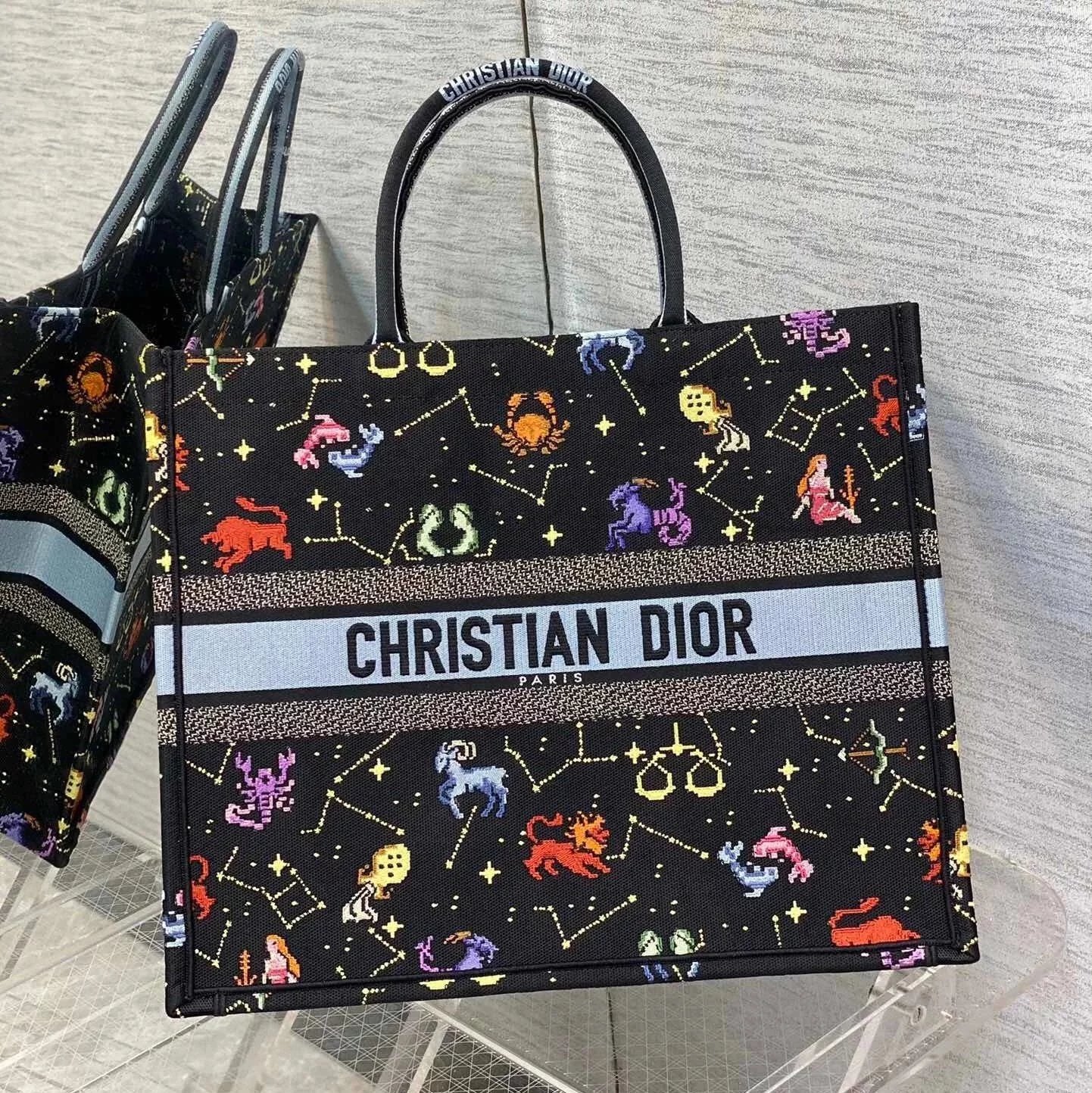 Dior Women's Bag Top version 【Original Leather】2022Valentine's Day Limited BookTote Bag Shopping Bag Handbag Tote Bag Mummy Bag Large Capacity Bag Twelve Constellation Embroidered Printed Pattern Large Size41cm Medium36cm Small Size26cm