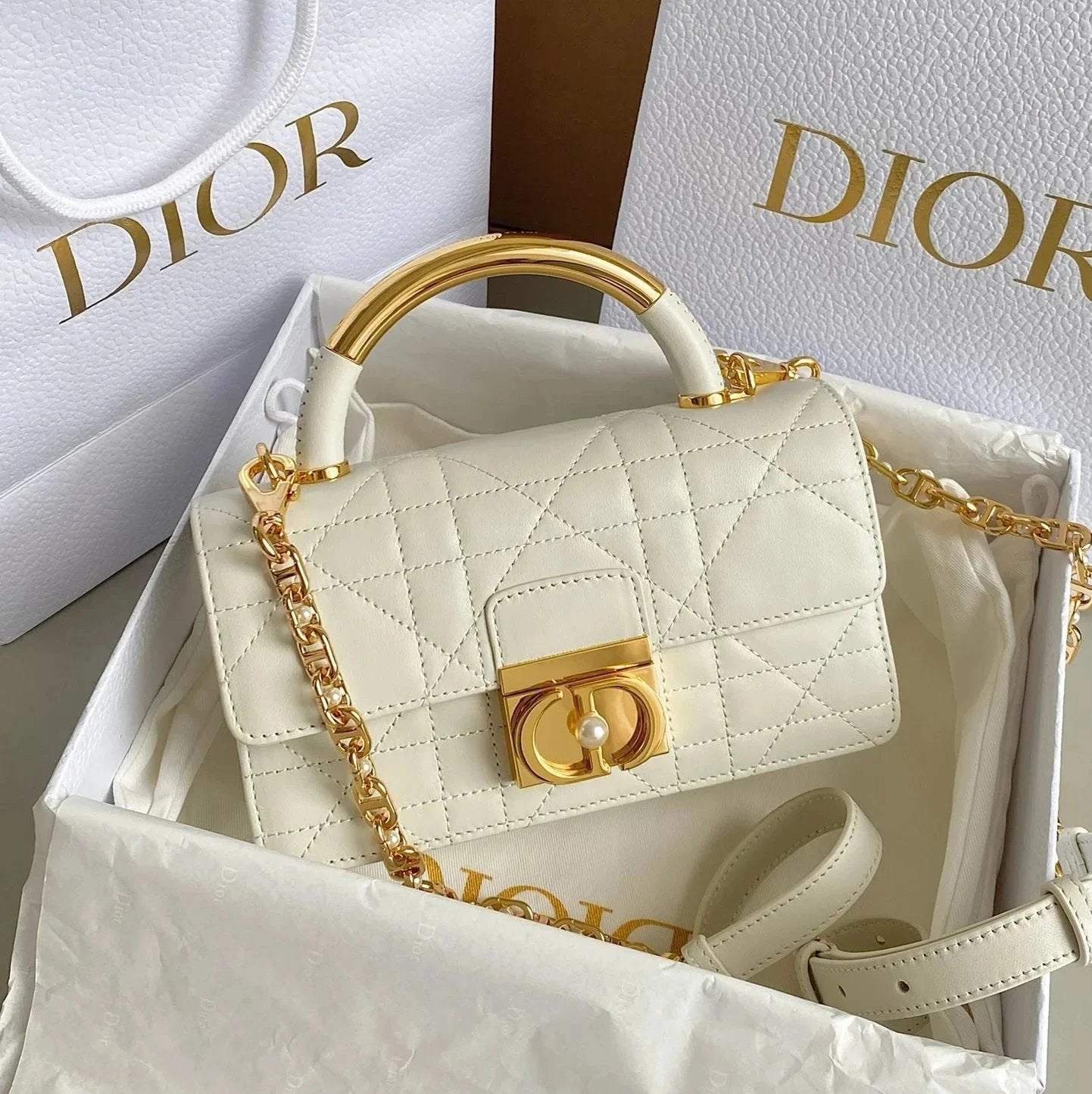 Dior Women's Bag Top version 【Original Leather Premium Quality】2024Latest Ange Chain Bag Signature Oversized Rattan Plaid，Metal Handle Bag Handbag Pearl Chain Bag Ange Handbag Chain Women's Bag