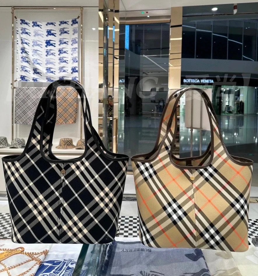 Burberry Women's Bag Top version 【Treasure Item】24New Soft Upright Tote Tote Bag Twill Waterproof Fabric Women's One Shoulder Handbag Shopping Bag Mummy Bag