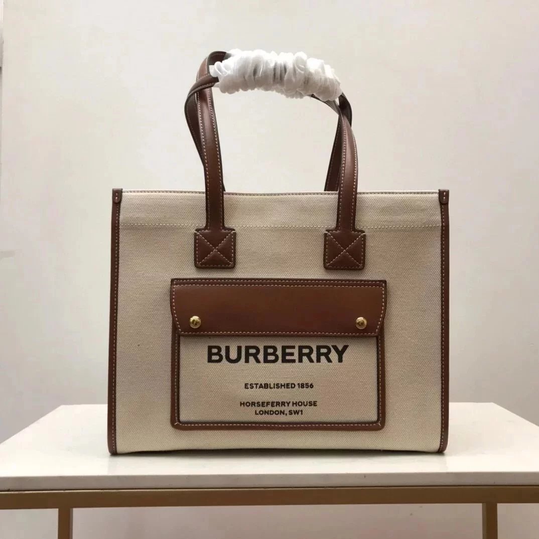 Burberry Women's Bag Top version Mini Two-Tone Canvas Stitching Leather Leather Freya Italian Refined Tote Bag Shoulder Bag Messenger Bag Handbag Women's Bag