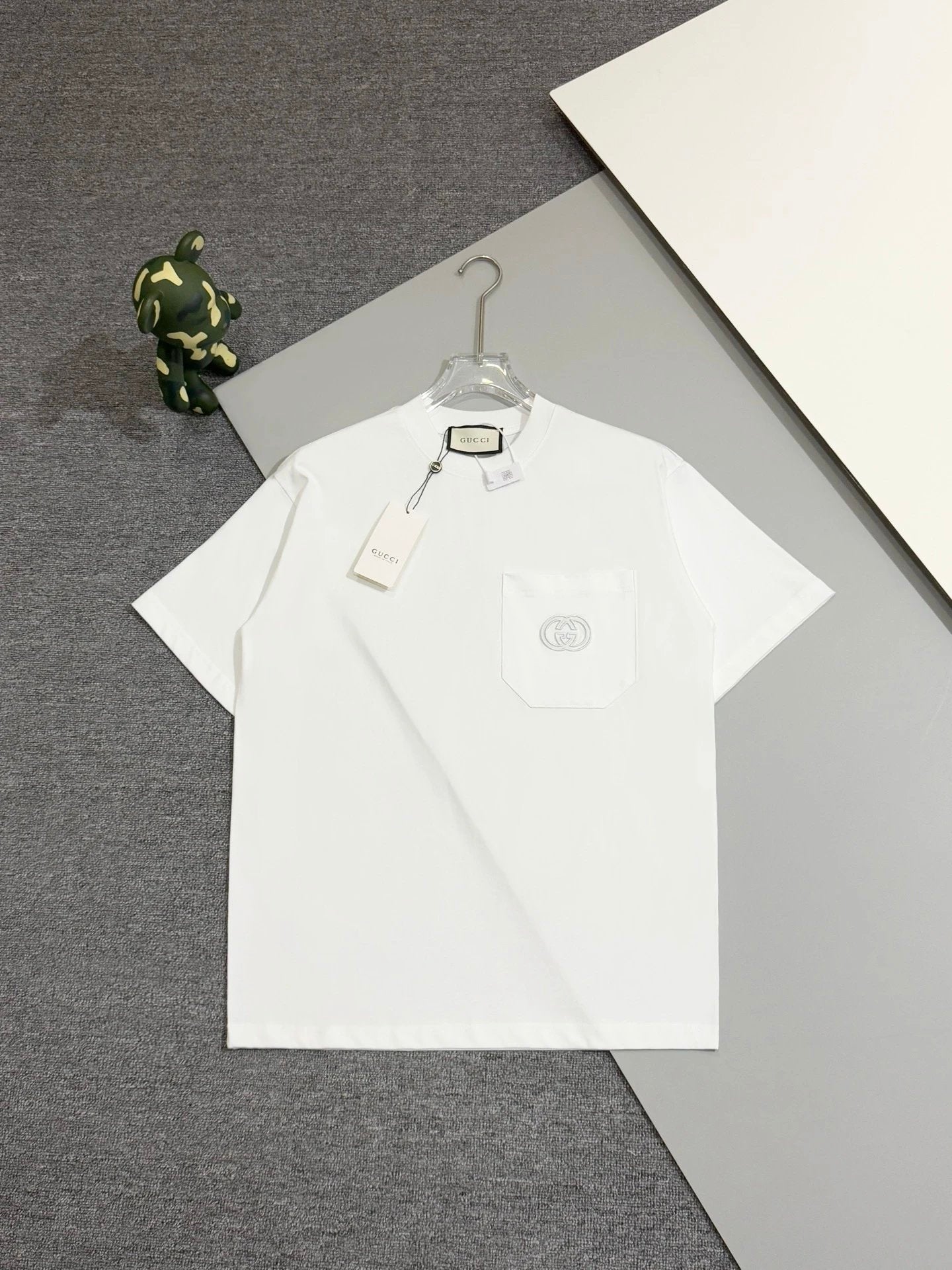 Gucci T-shirt Double-breasted G Embroidery logo round Neck Short Sleeve25ss New pure cotton T Unisex T-Shirt OS Loose Fit Base Shirt Top Half Sleeve T-Shirt