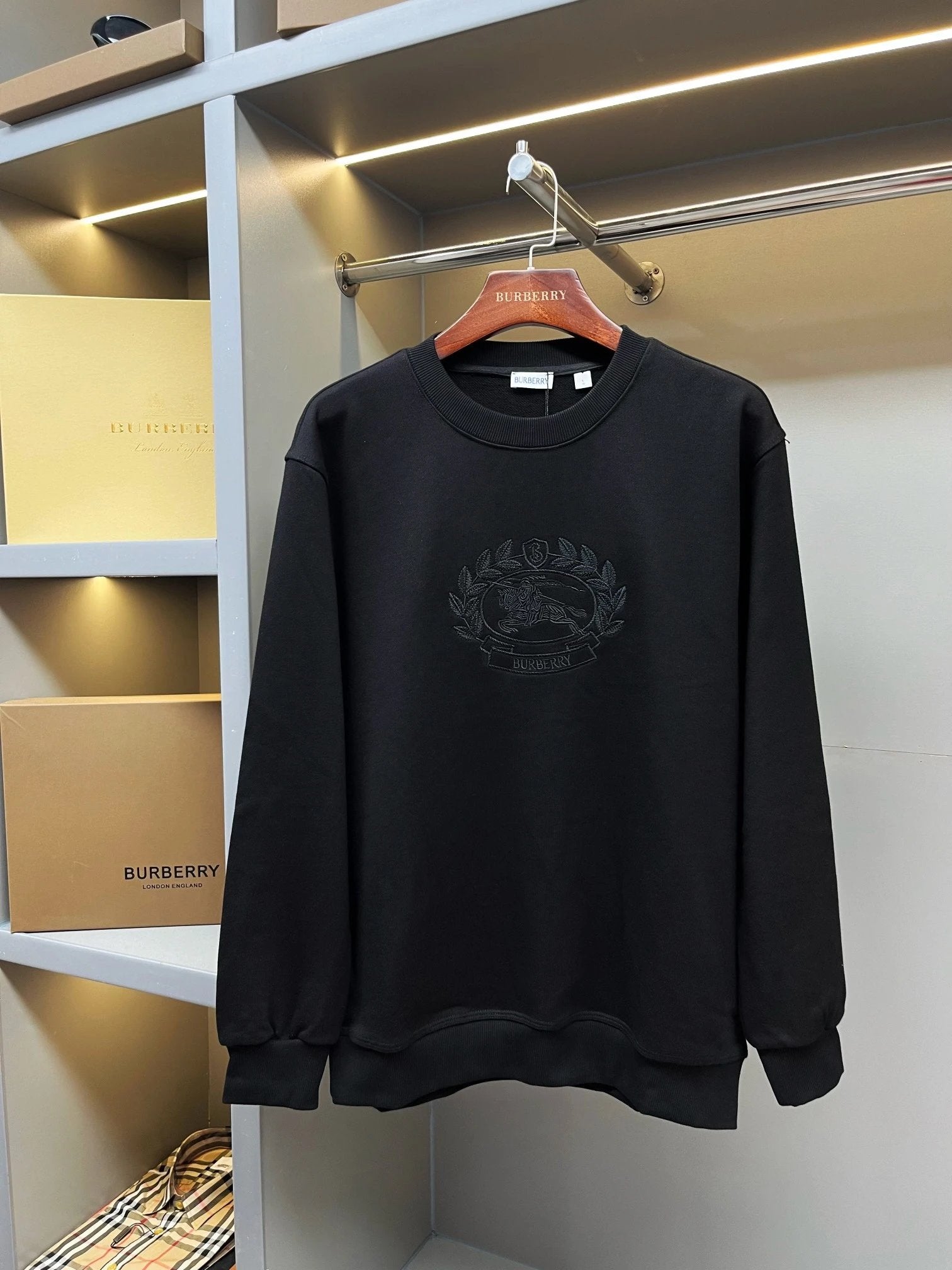 Burberry Hoodie Equestrian Knight Embroidered Cotton Crewneck Sweatshirt Unisex Autumn Winter New Arrival