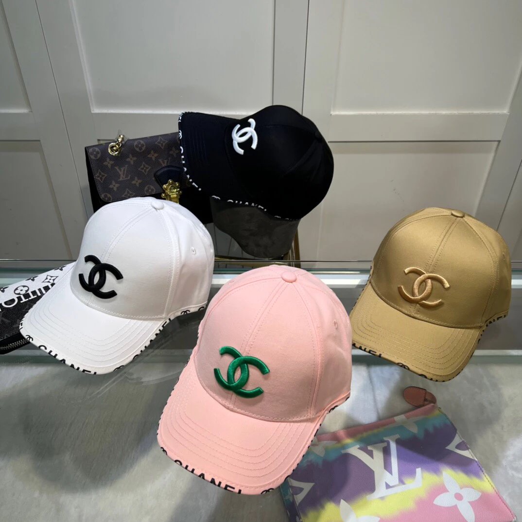 Chanel Hat High Quality New，Big Brand's Same Style Super Good Matching Peaked Cap，High Density logo The Embroidery Is Elegant and Classy. Hurry up and Buy It