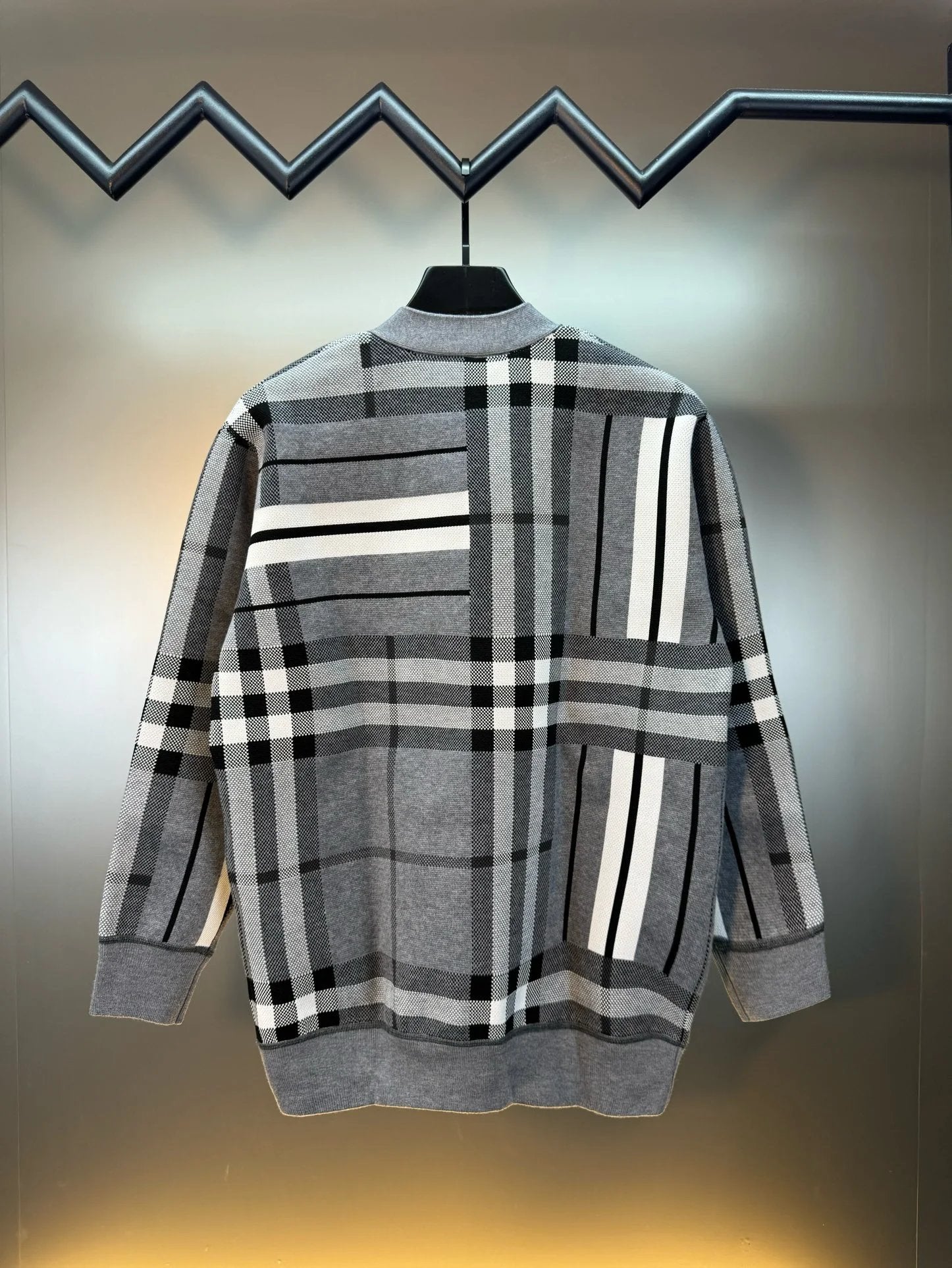 Burberry Sweater Classic Large Plaid Wool Cardigan Sweater800Thickened Warm Sweater Large V Unisex Jacket Coat for Men and Women24ss Autumn and Winter New Products