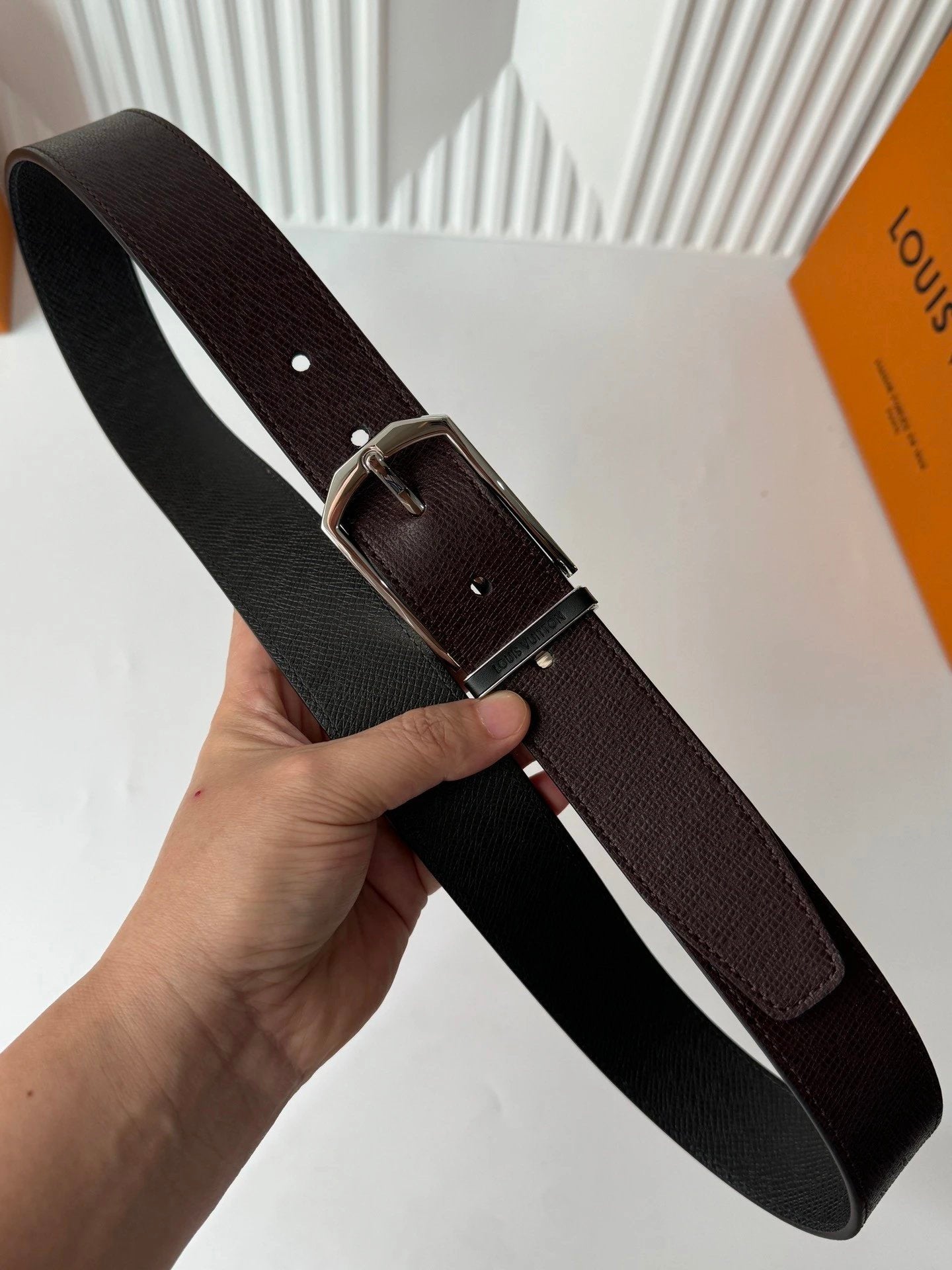 Louis Vuitton LV Belt Top version The Most New Belt3.5cm Men's Belt Metal Buckle Men's Leather Belt with Classic Chessboard Plaid Belt with Genuine Goods Packaging