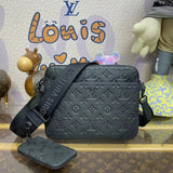 Louis Vuitton LV Men's Bag Top version 【Highest Version】Original Leather Hardware M46602Full leather in black M69827Sprinter Three-in-One Men's Messenger Bag Postman Men's Bag Two-in-One Trio Messenger Bag Shoulder Bag Men's Messenger Bag Men's Bag M30848