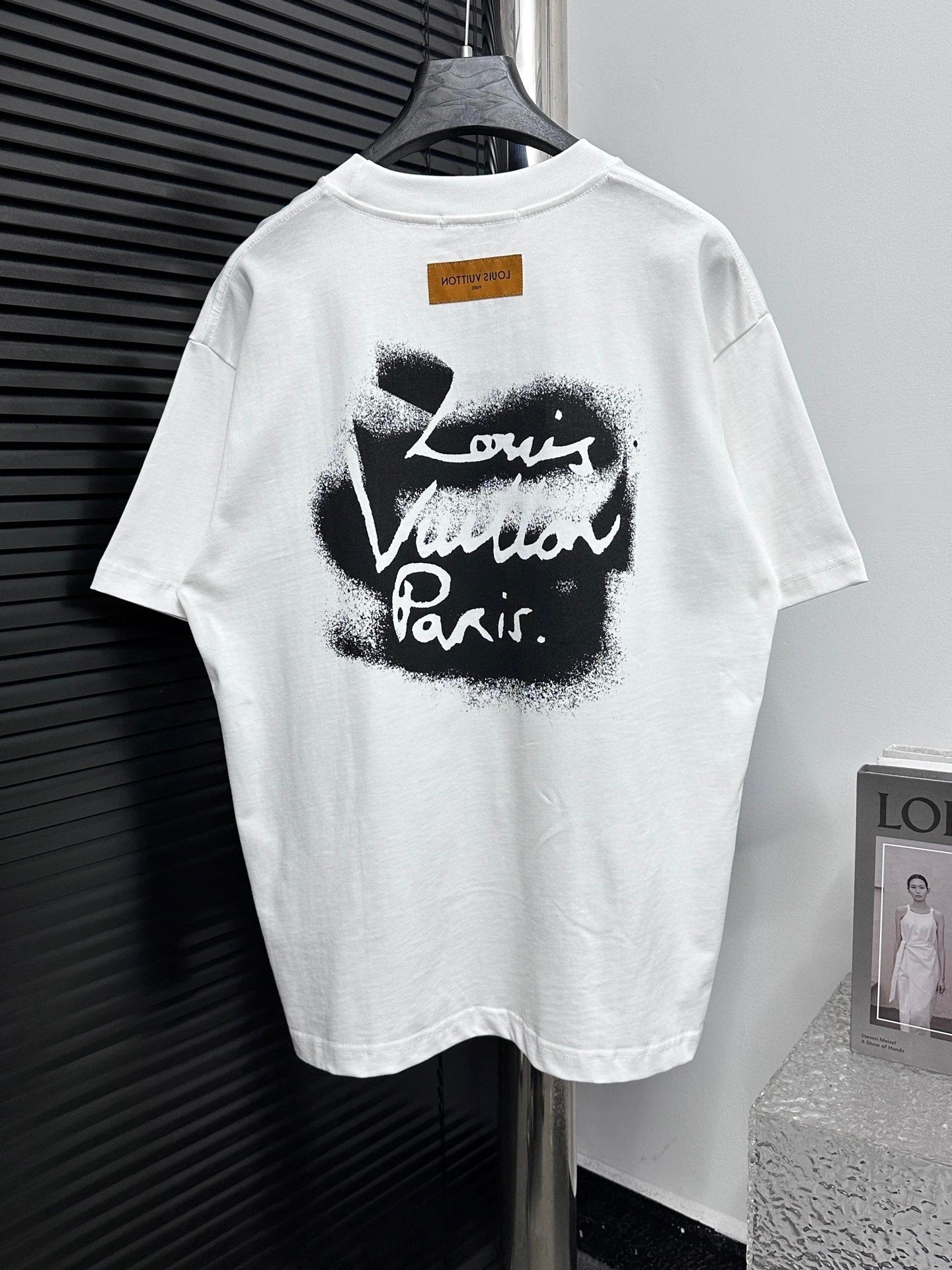Louis Vuitton LV T-shirt Front and Back Creative English Letter Print logo round Neck Short Sleeve25ss New Pure Cotton Unisex Style T T-shirt OS Loose Fit Base Shirt Top Half Sleeve T-Shirt