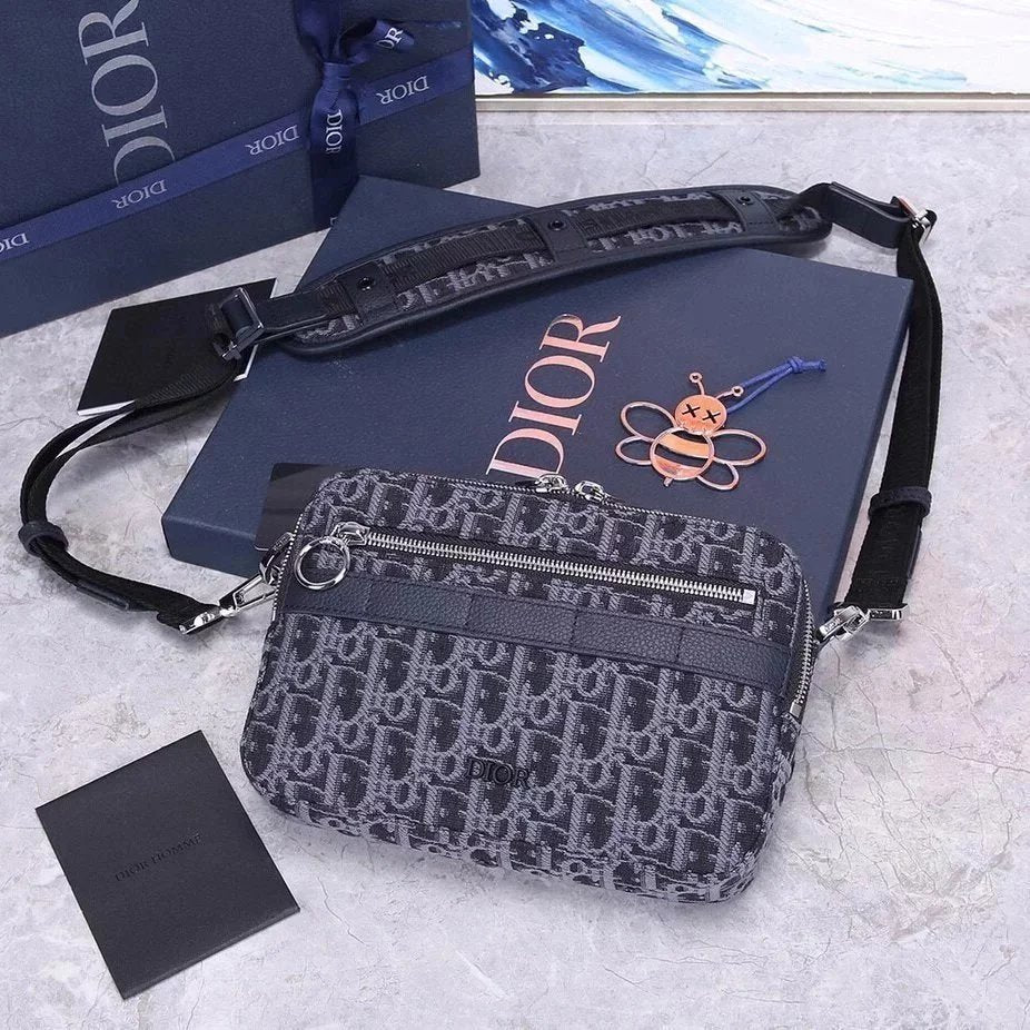 Dior Women's Bag Top version 2023New Camera Bag Messenger Bag safariobique Presbyopic Canvas Message Bag Box Bag One Shoulder Crossbody Men's and Women's Bags