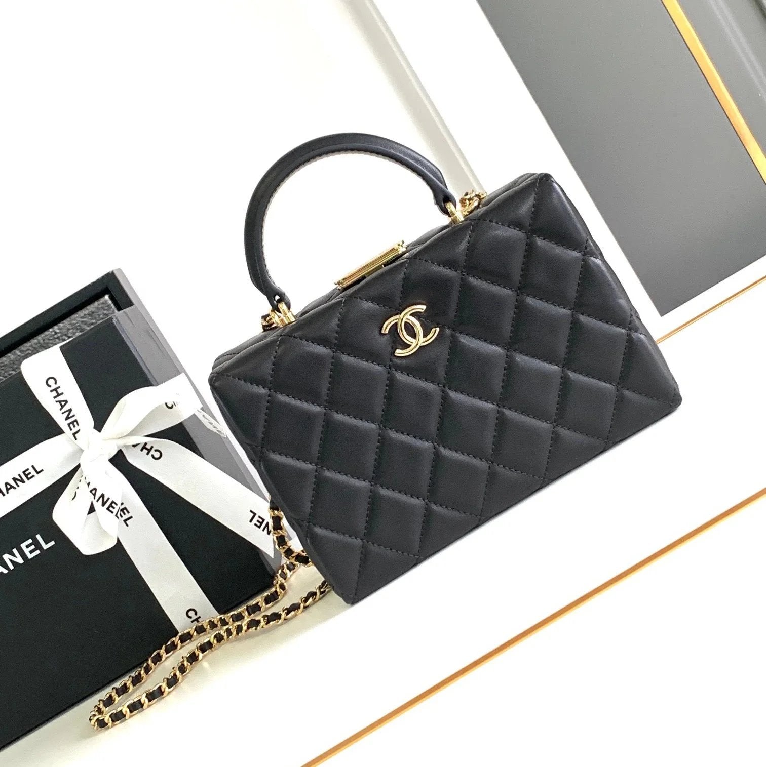 Chanel Women's Bag Top version 【Super Ceiling】/25A Early Spring Show New Cosmetic Bag Portable Box Bag New Makeup Case Bag Women's Briefcase Handbag Crossbody Bag New Women's Bag