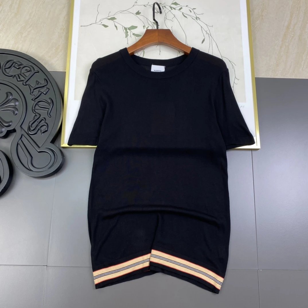 Burberry T-shirt Classic Patchwork Knit Sweater with Round Neck and Short Sleeves25ss New Pure Cotton Unisex Style T T-shirt OS Loose Fit Base Shirt Short Sleeve Top T-Shirt