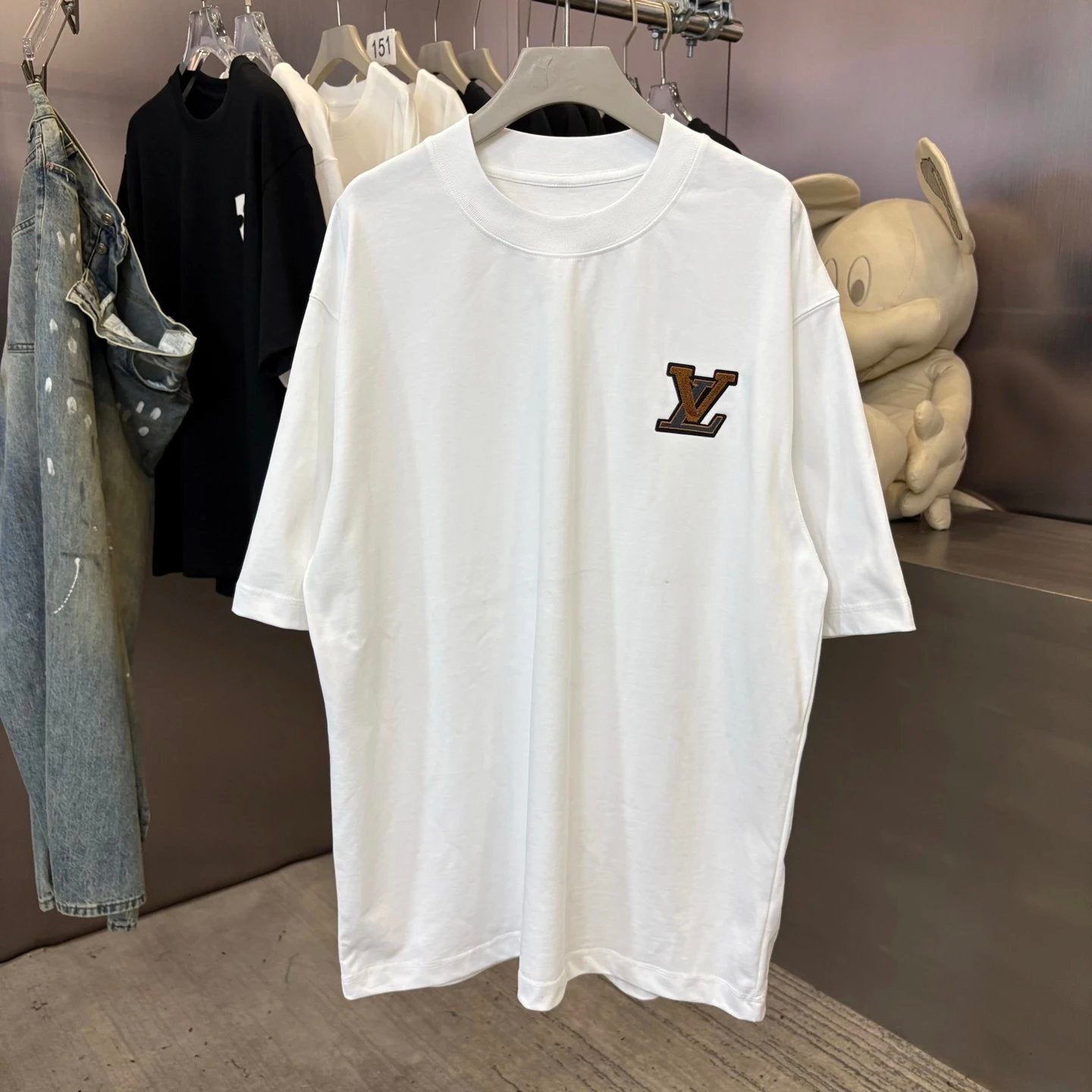 Louis Vuitton LV T-shirt Chest Letter Embroidery logo round Neck Short Sleeve25ss New Pure Cotton Unisex Style T T-shirt OS Loose Fit Base Shirt Top Half Sleeve T-Shirt