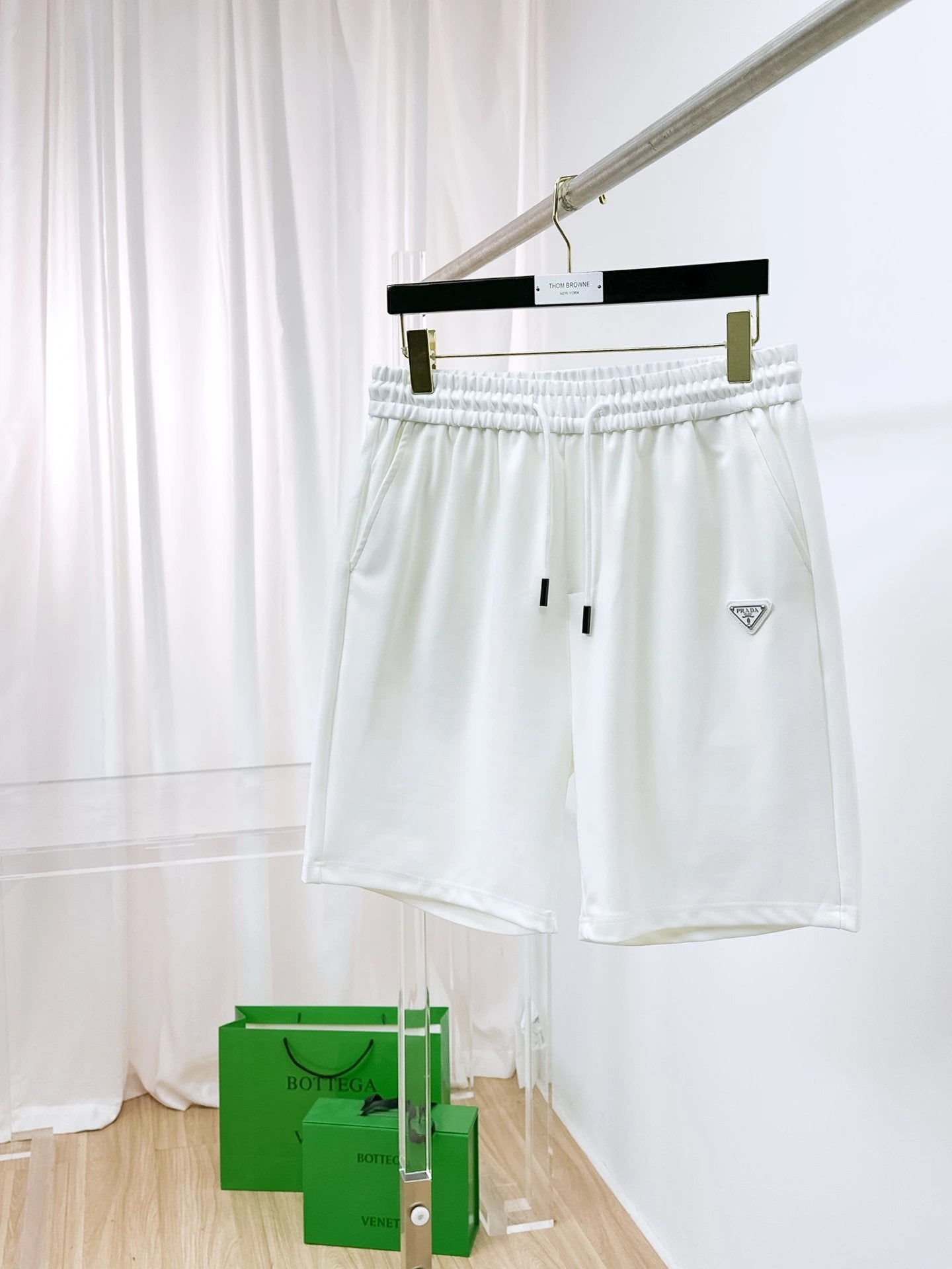 PRADA Shorts Predecessor Triangle Mark logo Five-point Shorts25ss New Drawstring Casual Summer Pants5Two-in-One Casual Sweatpants for Men and Women, Pure Cotton Joggers