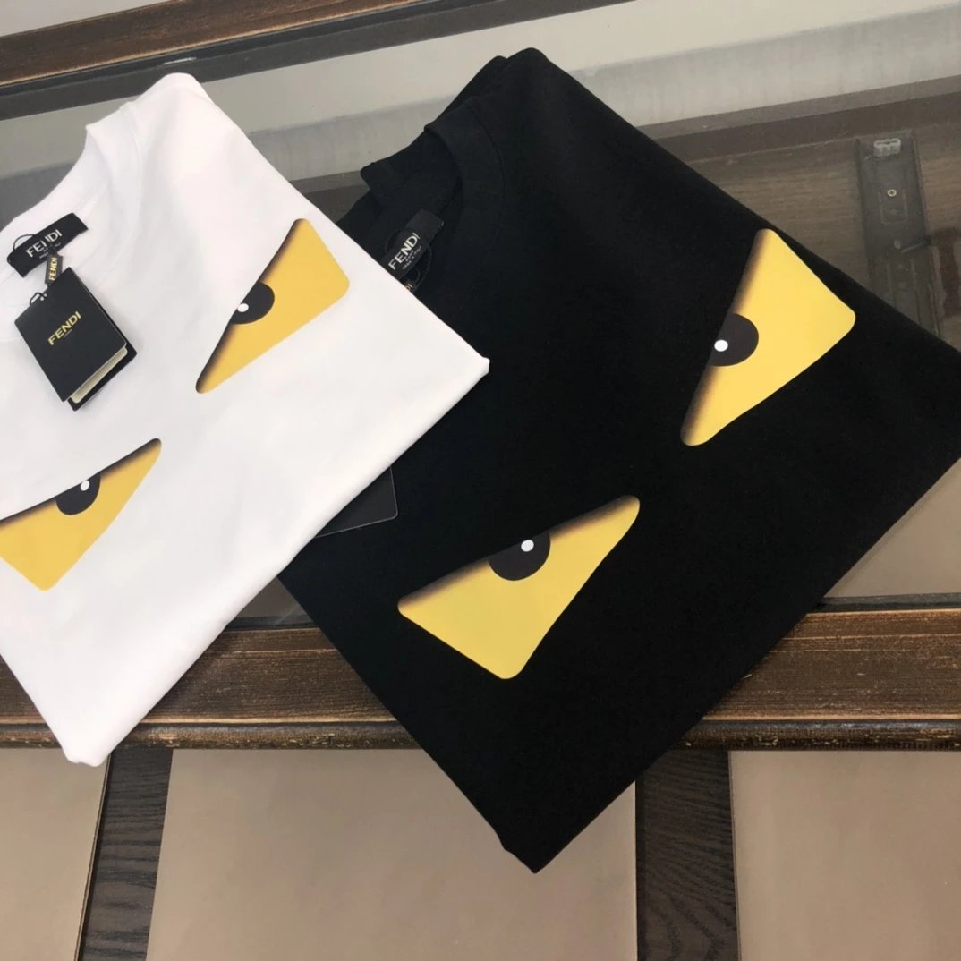 FENDI T-shirt Eye print on the chest logo round Neck Short Sleeve25ss New Pure Cotton Unisex Style T Casual T-Shirt Base Layer Shirt OS Loose Fit Half Sleeve Top Plus Size