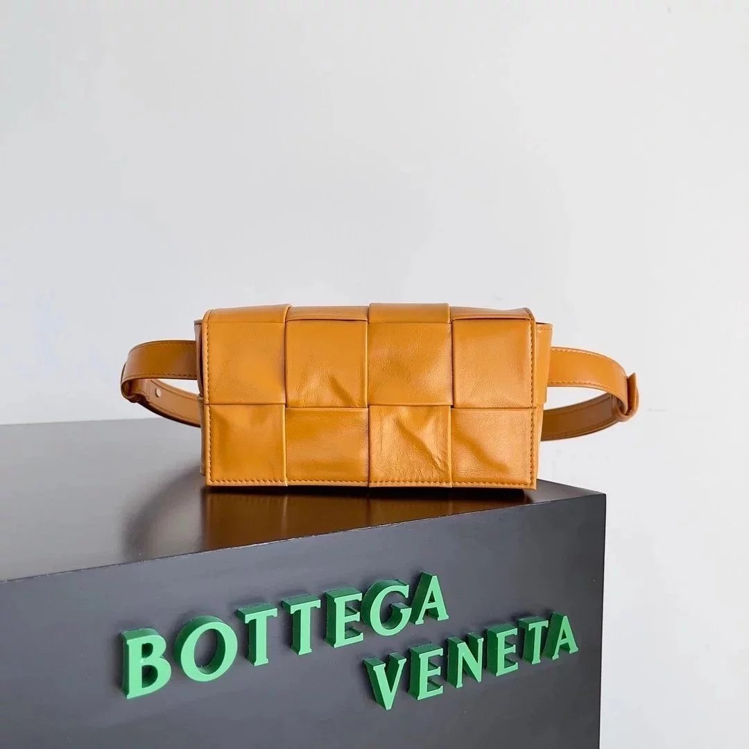 Bottega Veneta Women's Bag Top version 【Level Surrogate Shopping】New Men's Waist Bag Chest Bag Small Bag Mobile Phone Bag thebeltcassette Small Square Bag Plaid Waist Bag Chest Bag Rubik's Cube Bag8Plaid Waist Bag Men's and Women's Bags Crossbody Bag Oil