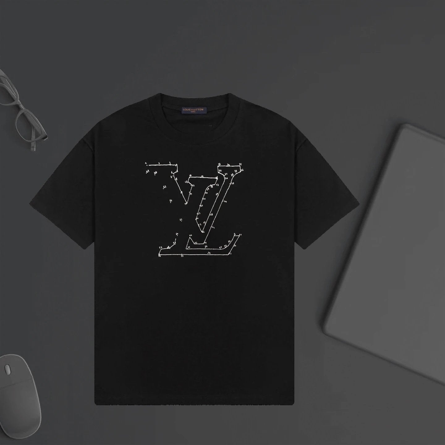 Louis Vuitton LV T-shirt Large Letter Print on the Chest logo round Neck Short Sleeve25ss New Pure Cotton Unisex Style T Casual T-Shirt Base Layer Shirt OS Loose Fit Half Sleeve Top Plus Size