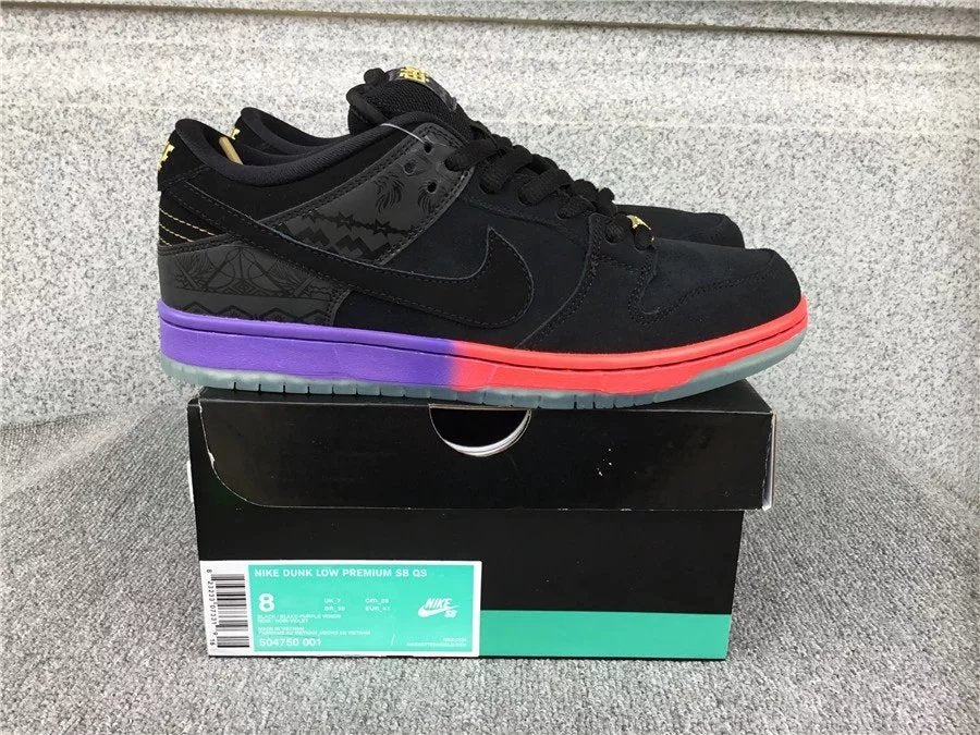 Nike Dunk Low shoes