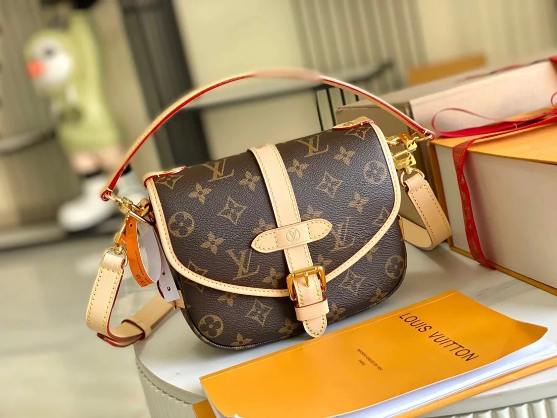 Louis Vuitton LV Women's Bag Top version Saddle Bag New Handbag Gemini Saddle Bag Shoulder Messenger Bag Handbag Underarm Bag