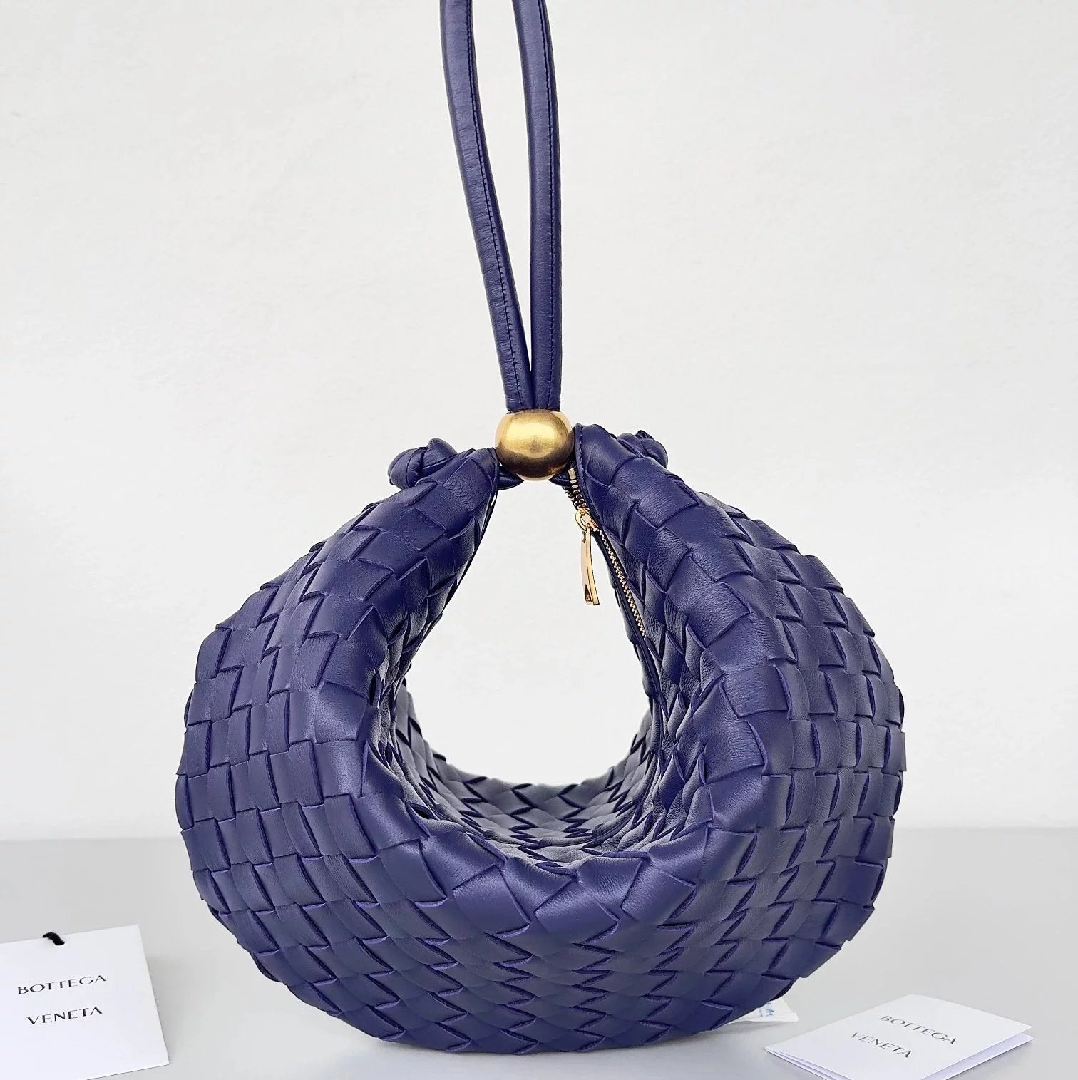 Bottega Veneta Women's Bag Top version 【Version Original Leather】Free Counter Packaging2022New TurnBagBottegaVeneta Golden ball jodie Underarm bag hobo Bag Ingot Bag Golden Balls Adjustable Buckle Brand New Woven Bag Women's Bag Golden Balls Bag Metal Bea