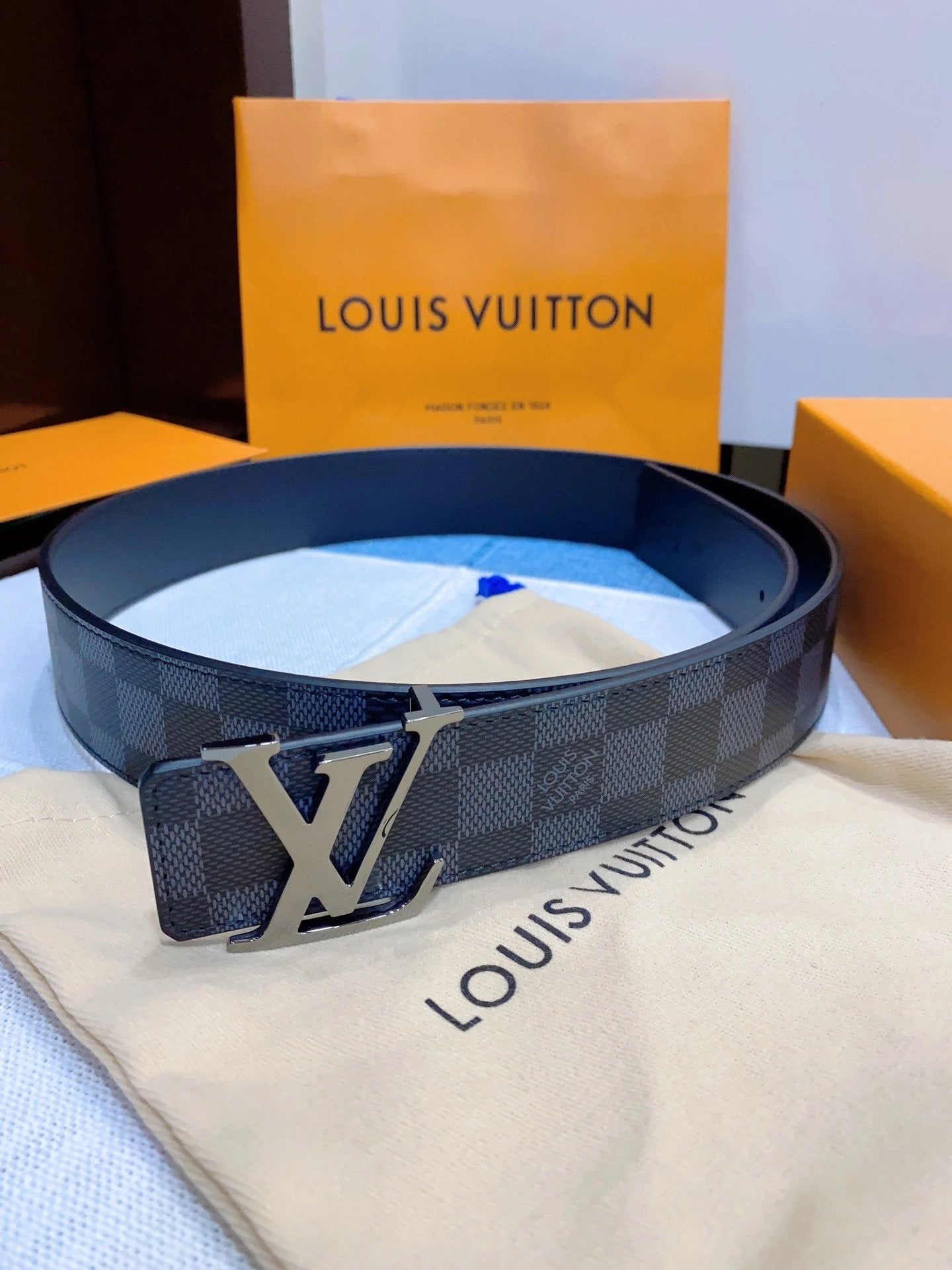 Louis Vuitton LV Belt Top version 【Counter Quality】The Most New Belt4.0cm Men's Belt Metal Buckle Men's Leather Belt with Classic Presbyopic Checkered Belt with Genuine Goods Packaging in and out of the Counter No Problem Versatile Casual Fashion Formal D