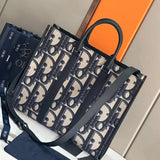 Dior Men's Bag Top version 【Original Factory】24Spring Men's Clothing Series New Products East-West Handbag Tote Bag Men's Tote Bag Handbag Computer Bag Classic Oblique Printed Men's Bag Handbag Shopping Bag Men's and Women's Bags Large-Capacity Luggage Ba