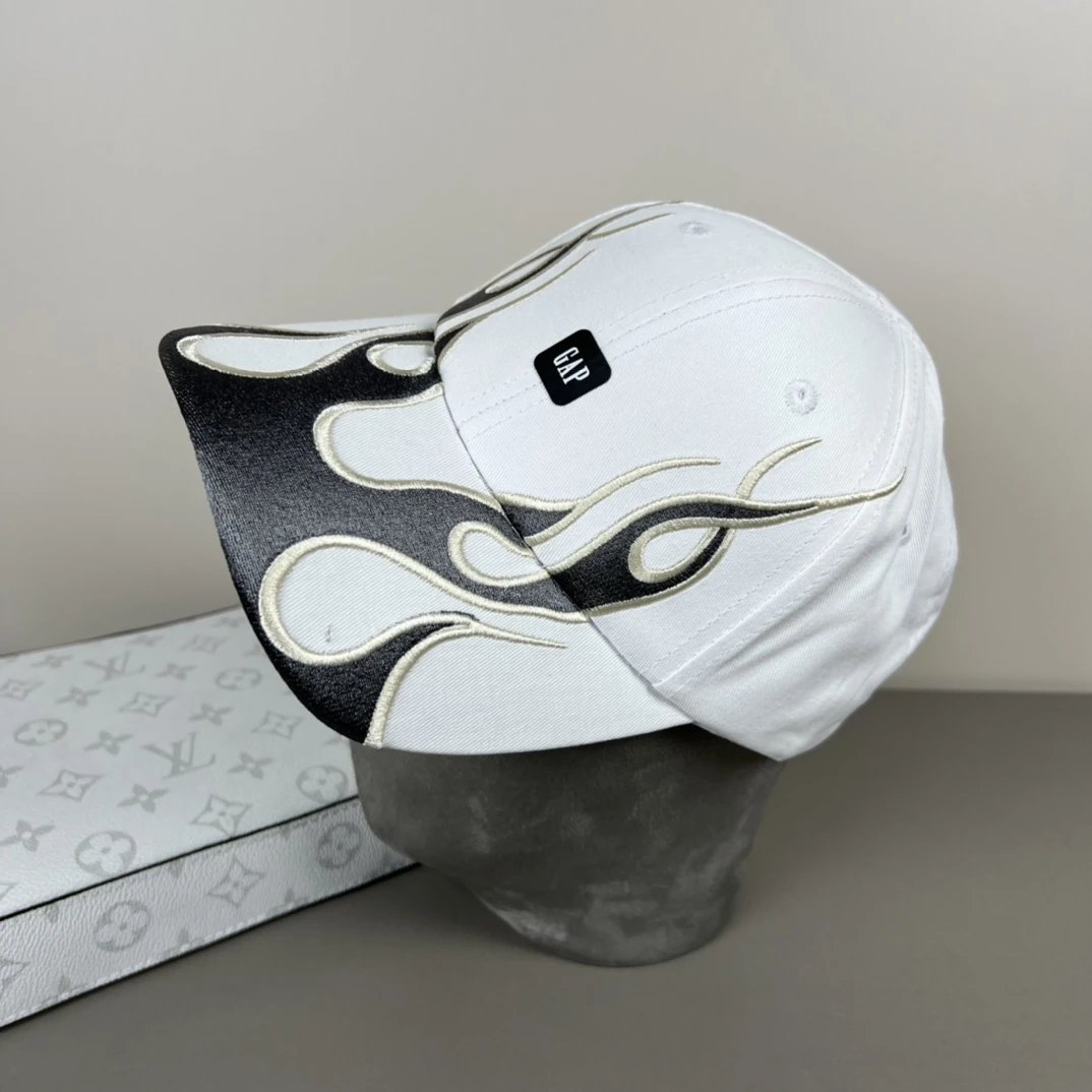 Balenciaga Hat flame pattern logo Baseball Cap Sunshade Sun Protection Duckbill Cap Slimming Face Curved Brim Versatile Large Head Circumference Sports Hat Unisex Couple Style