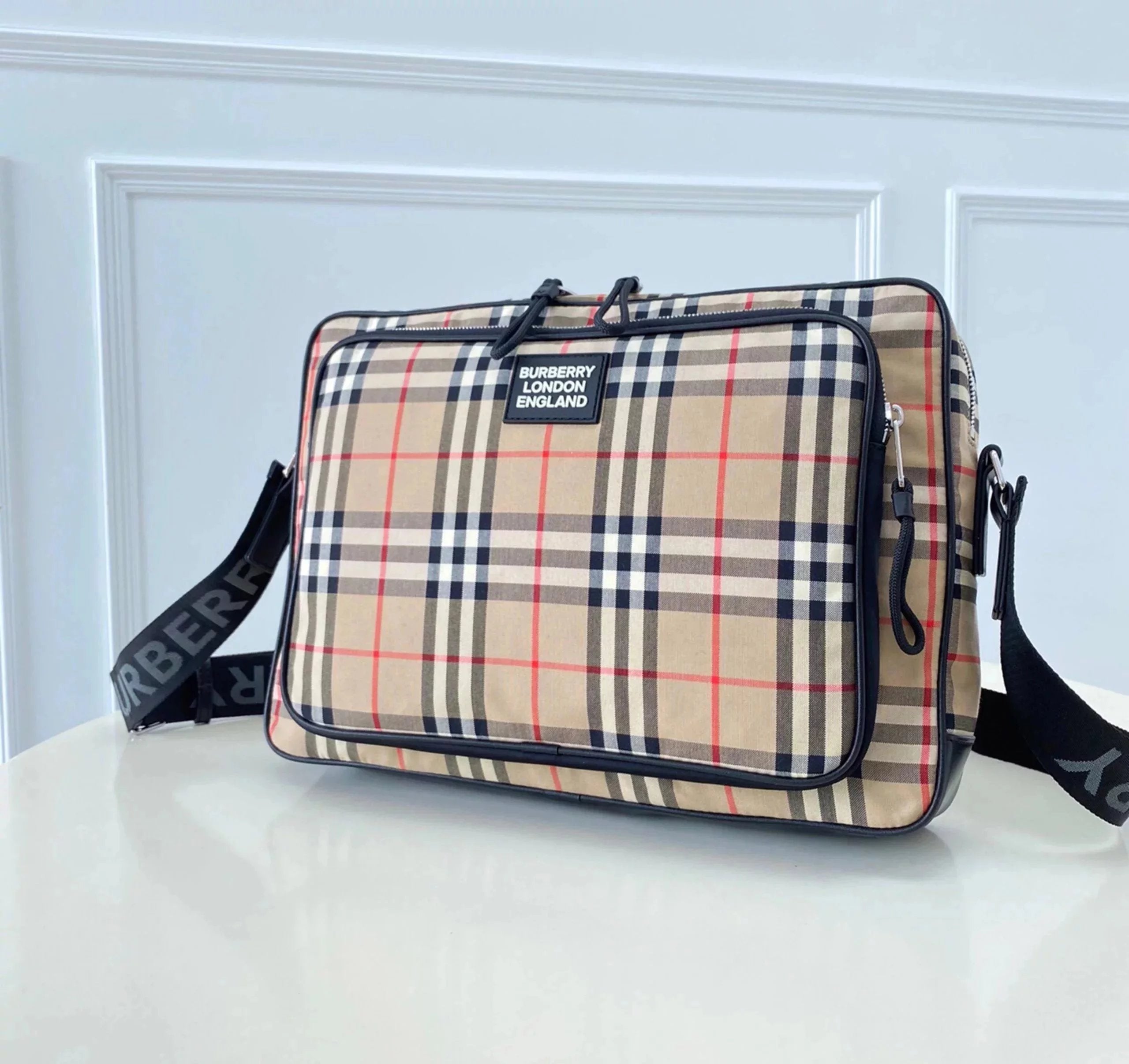 Burberry Women's Bag Top version 【Original Order Genuine Goods Leather】Zhan Ma New Couple Horizontal Crossbody Bag Nylon Cloth British Style Classic Retro Plaid Camera Bag Men and Women Couple One-Shoulder Bag Small Square Bag Men's and Women's Bags Handb