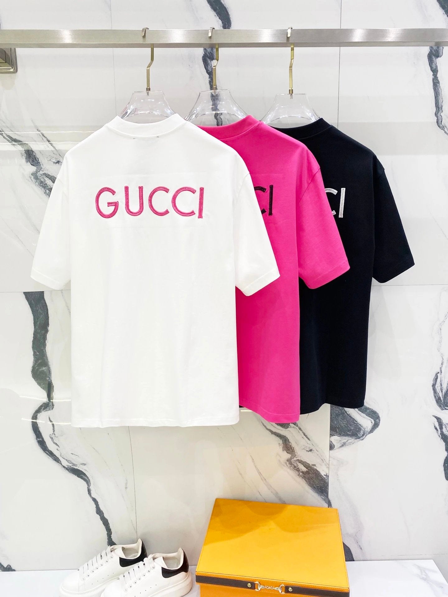 Gucci T-shirt Front and back letter embroidery logo round Neck Short Sleeve25ss New Pure Cotton Unisex Style T Casual T-Shirt Base Layer Shirt OS Loose Fit Half Sleeve Top Plus Size
