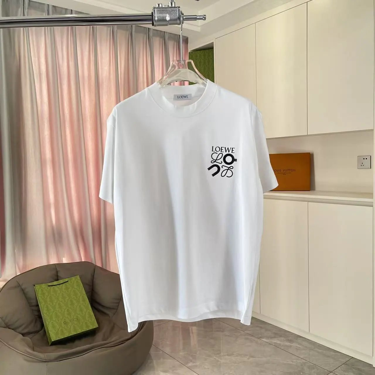 LOEWE T-shirt Unique Letter Print on Chest logo round Neck Short Sleeve25ss New pure cotton T Unisex T-Shirt OS Loose Fit Base Shirt Top Half Sleeve T-Shirt