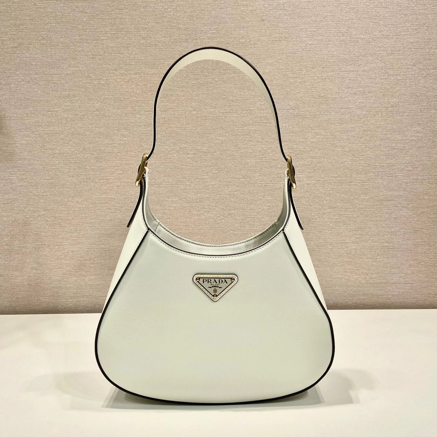 PRADA Bag Top version cleo Series New Women's Underarm Bag outside Imported Calfskin with Imported Sheepskin Underarm Bag Vintage Bag Handbag Shoulder Bag Crossbody Bag Women's Bag Women's Bag1BC179