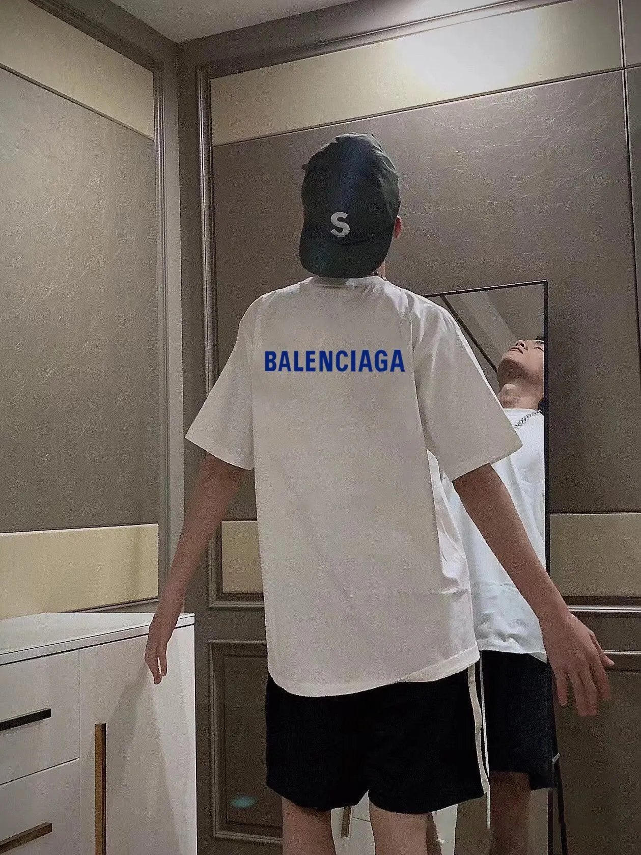 Balenciaga T-shirt Two-tone Large Logo Print logo round Neck Short Sleeve25ss New Pure Cotton Unisex Style T T-shirt OS Loose Fit Base Shirt Half Sleeve T-Shirt Top Half Sleeve