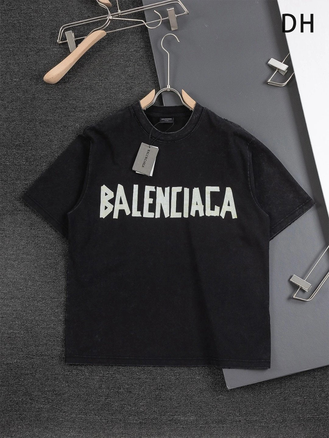 Balenciaga T-shirt Vintage Masking Tape with Letter Print logo round Neck Short Sleeve25ss New pure cotton T Unisex T-Shirt OS Drop Shoulder Loose Fit Base Shirt Top T-Shirt Short Sleeve