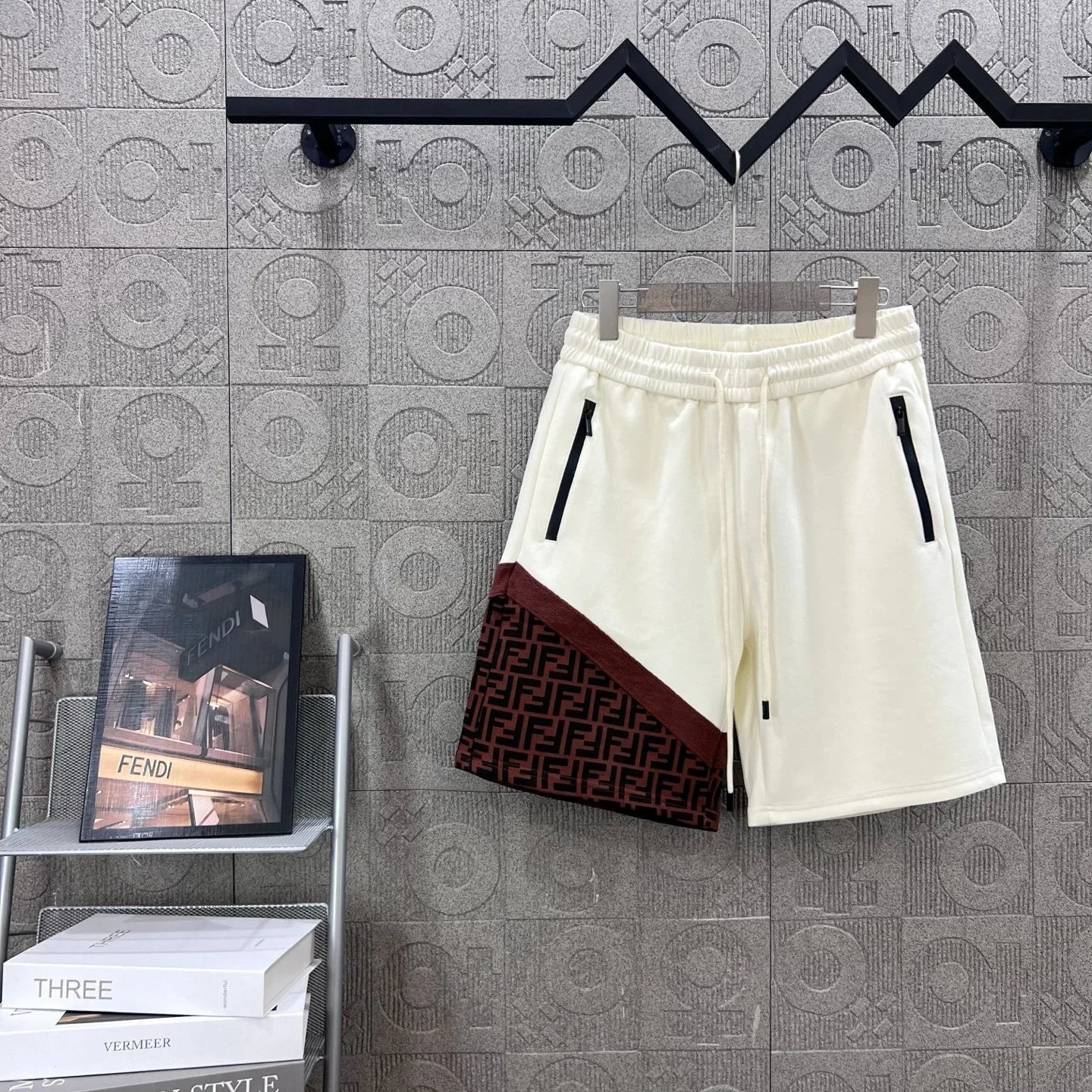 FENDl Shorts Front Body Double F Patchwork Segmentation Print logo Five-point Shorts25ss New Drawstring Casual Pants for Men and Women, Summer Style5Two-in-One Casual Sweatpants Pure Cotton Joggers