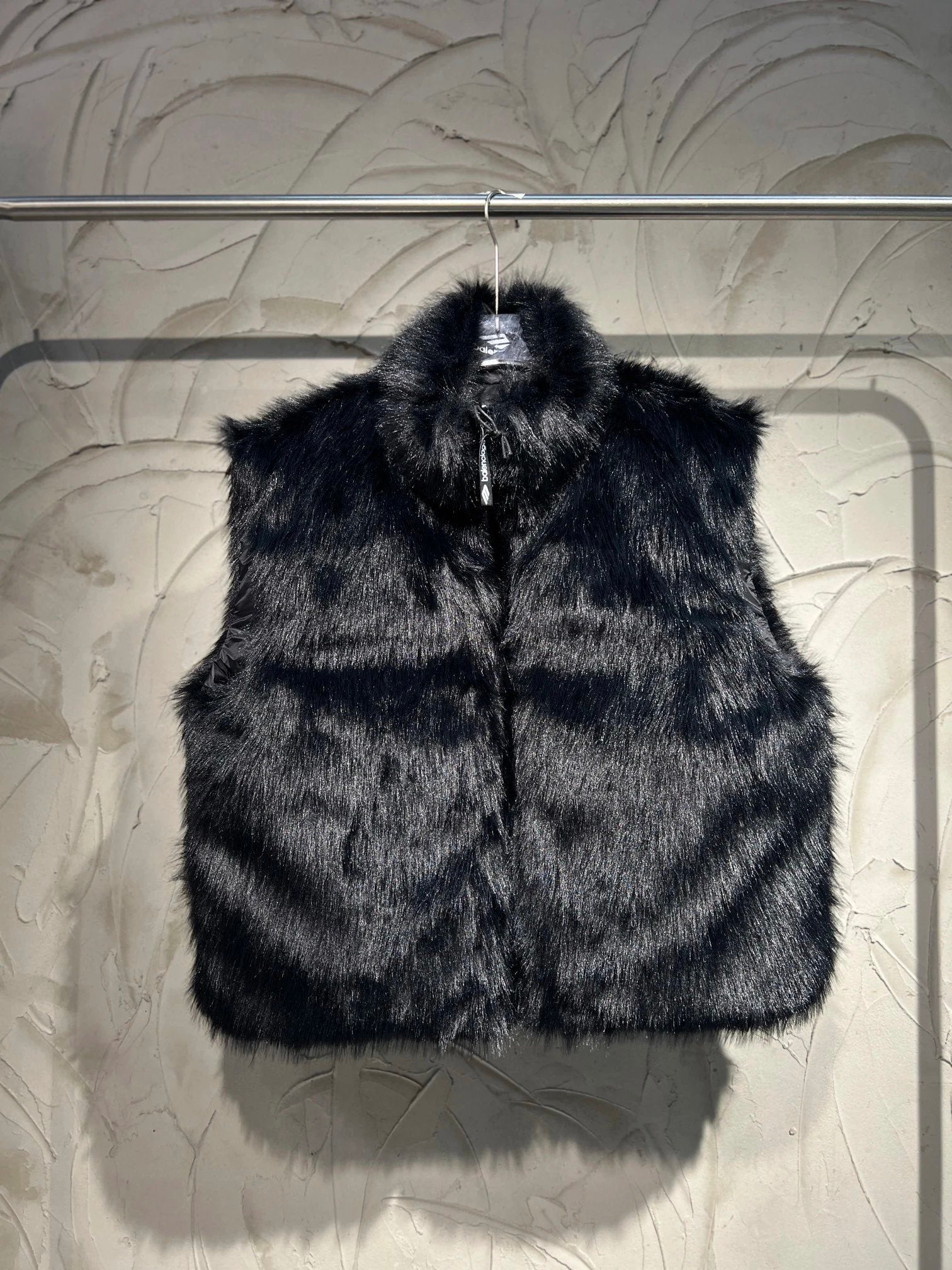 Balenciaga Down Jacket 25FW New SKI Ski Series3BSportsIconSki Letter Embroidery Reversible Fur Cotton Vest Jacket Unisex