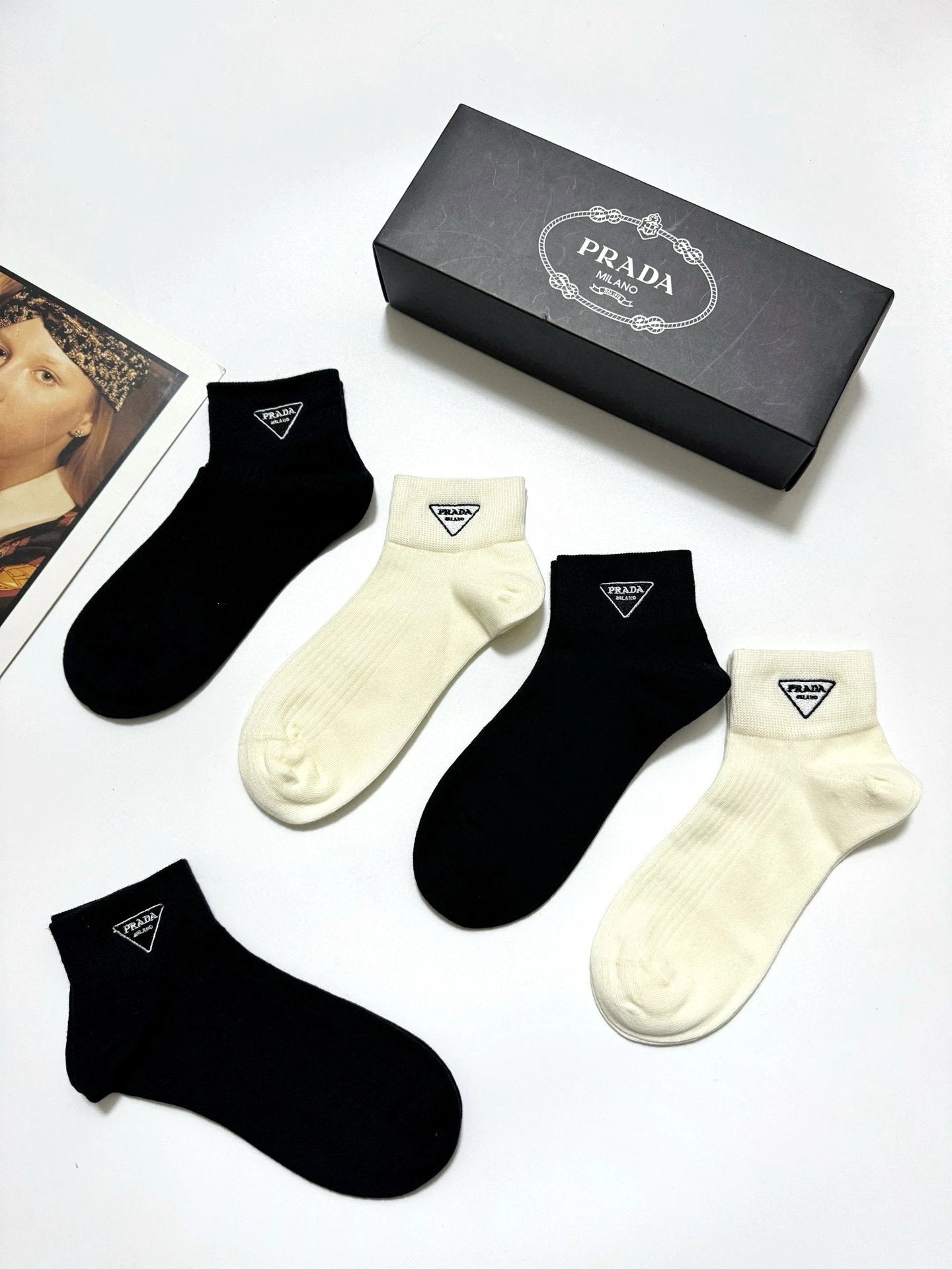 PRADA Sock 【a Box5Double】Classic Triangle Logo logo Breathable Fashion25ss New Short Tube Cotton Socks Spring Summer Autumn Sports Casual Versatile Business Thin Deodorant Sweat-Absorbing