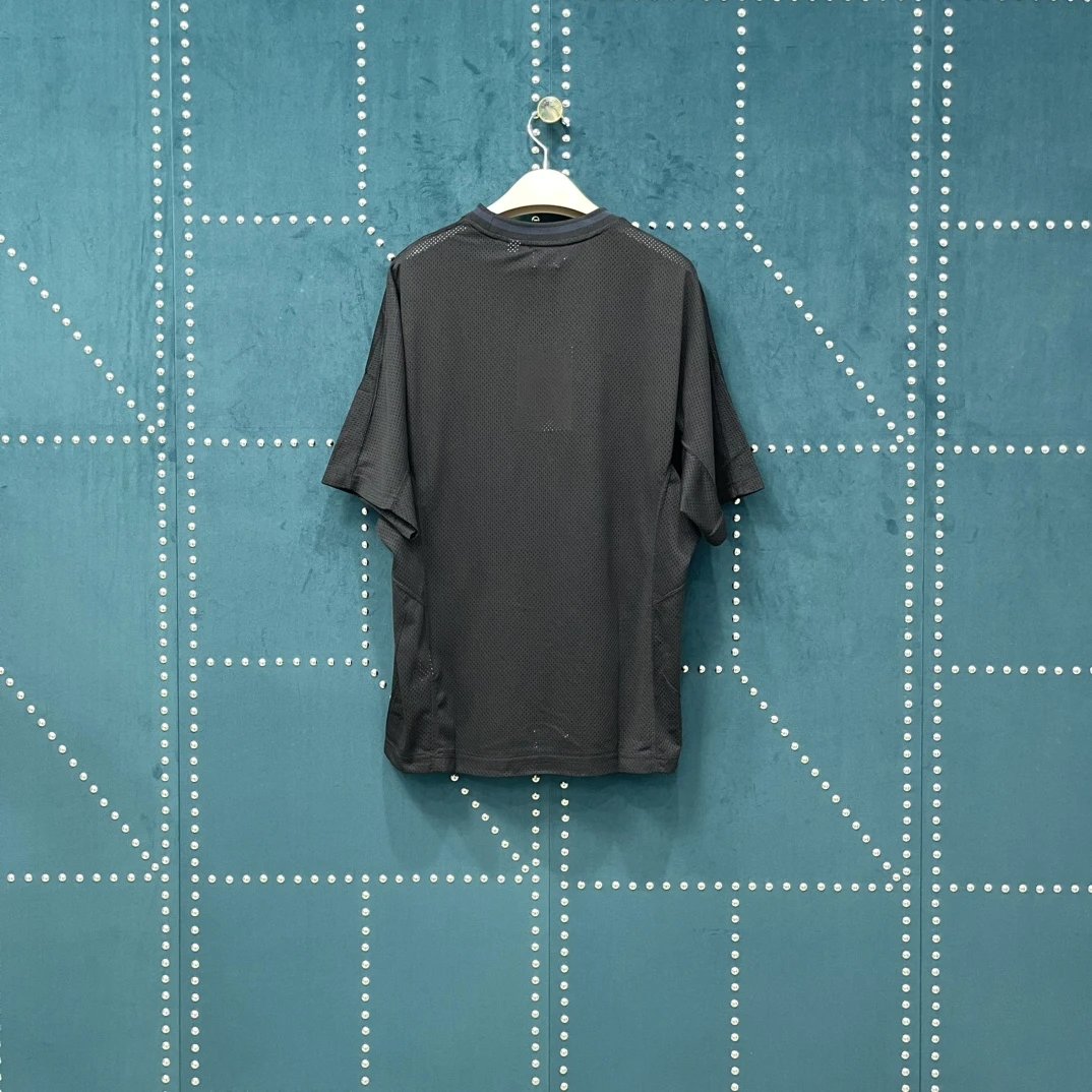 Burberry T-shirt Gothic Mesh Print on the Chest logo round Neck Short Sleeve25ss New Pure Cotton Unisex Style T T-shirt OS Loose Fit Base Shirt Half Sleeve T-Shirt Top Half Sleeve