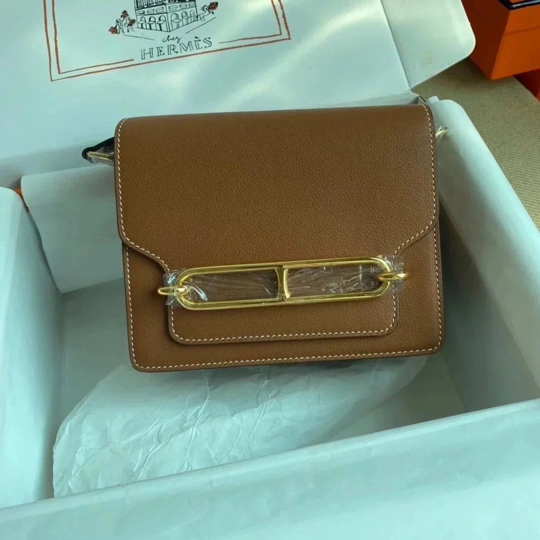Hermes women's bag Top version Customized Real Shot Small Square Bag Pig Nose Bags Roulis19CMevercolor Leather Pig-Shaped Bun Gold Buckle Silver Buckle Flap Shoulder Messenger Bag Yang Mi Same Style Women Bag