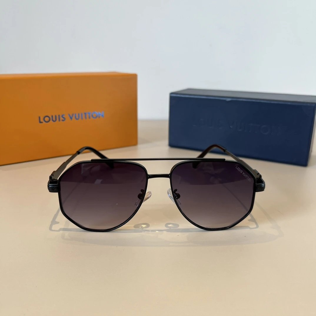 Louis Vuitton LV Sunglasses Classic Metal Single Bridge Aviator Sunglasses Slimming Non-Prescription Unisex Couple Style UV Protection Driving Beach Fishing25ss New Sports Casual Versatile
