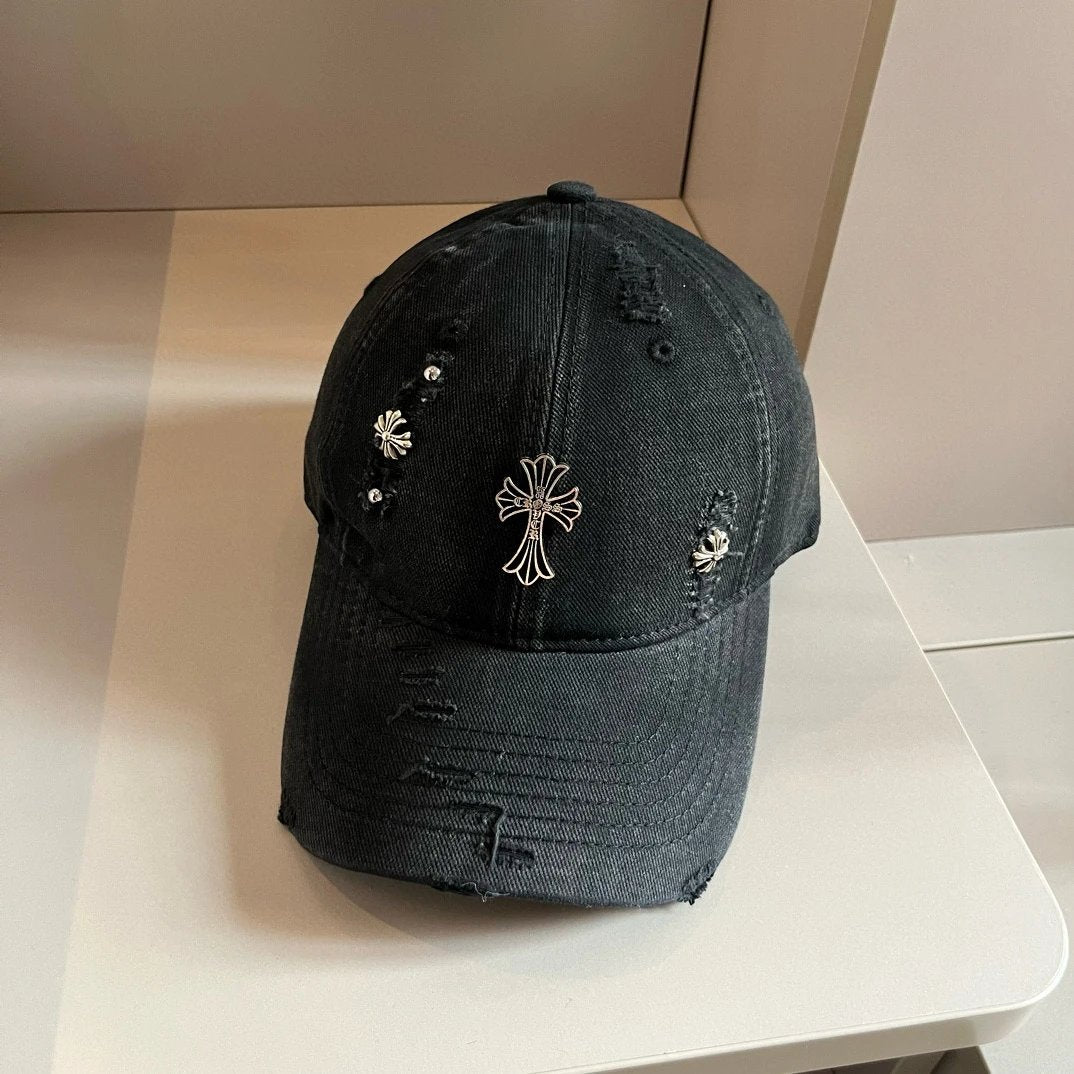 Chrome Hearts Hat Labeling logo Baseball Cap Sunshade Sun Protection Duckbill Cap Large Head Circumference Slimming Face Curved Brim Versatile Sports Hat for Men and Women Couples Same Style