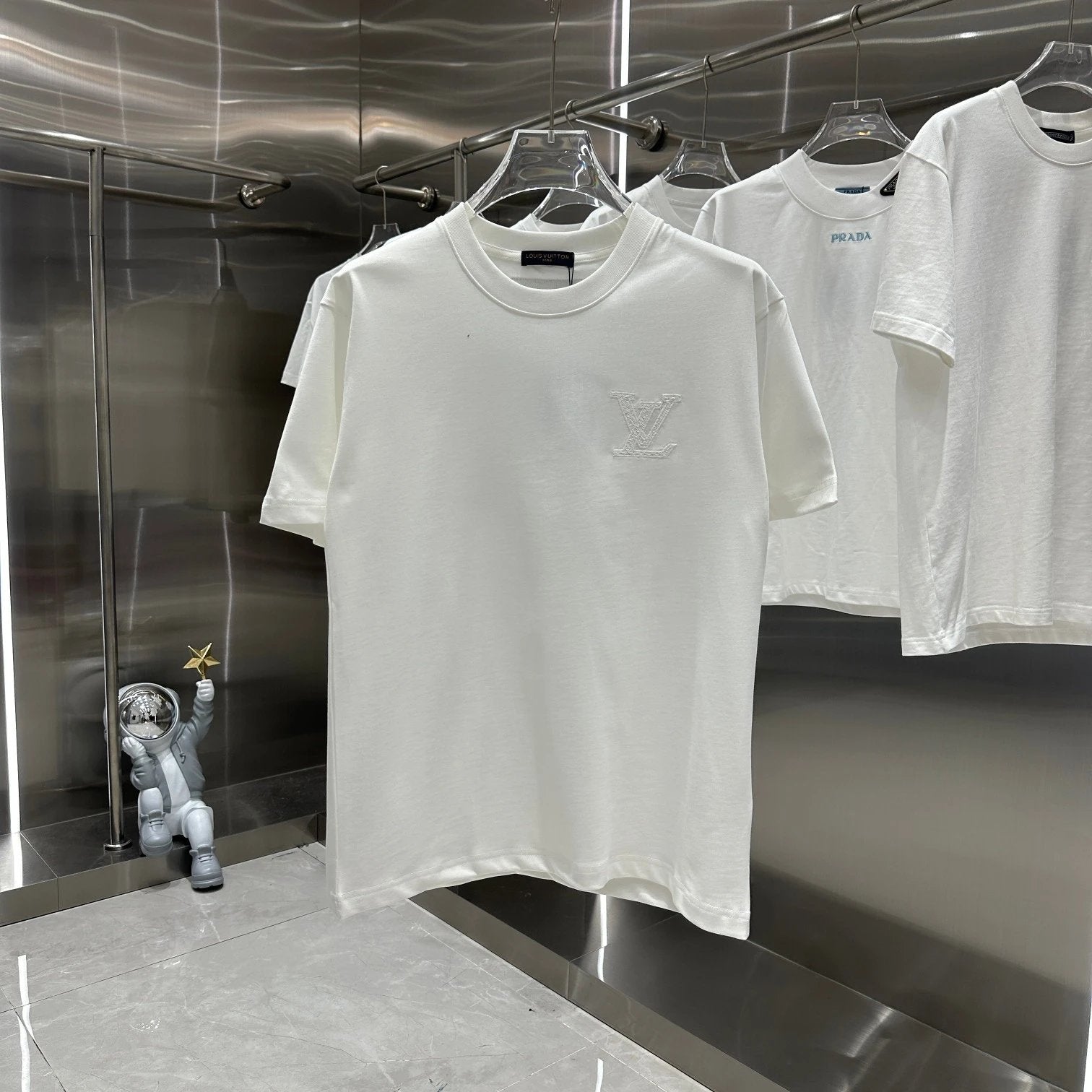 Louis Vuitton LV T-shirt Back Cross Stitch Embroidery logo round Neck Short Sleeve25ss New Pure Cotton Unisex Style T T-shirt OS Loose Fit Base Shirt Top Half Sleeve T-Shirt